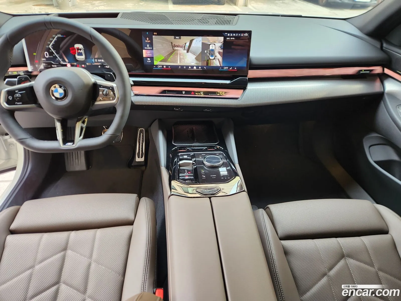 BMW 5 Series 2025 — 12