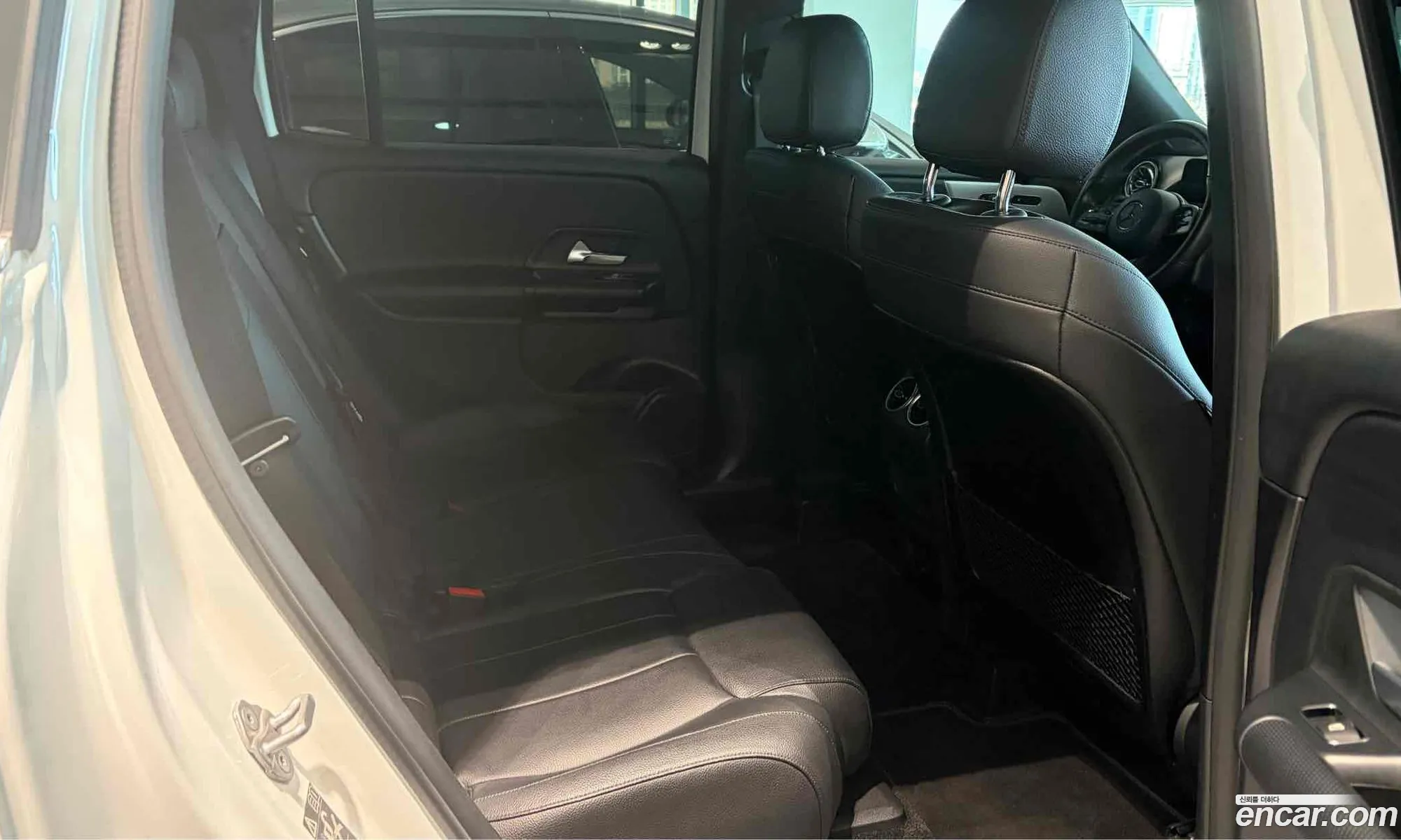 Mercedes-Benz GLB-Class X247 2021 — 3