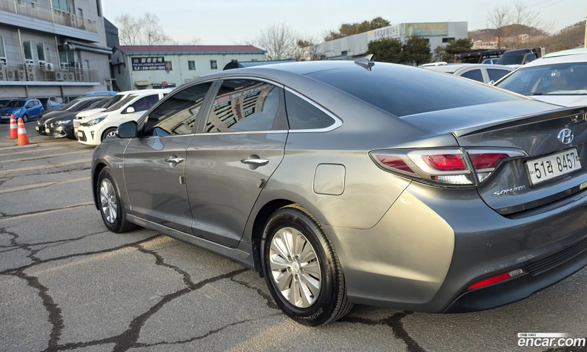 Hyundai LF Sonata Hybrid 2017 — 5