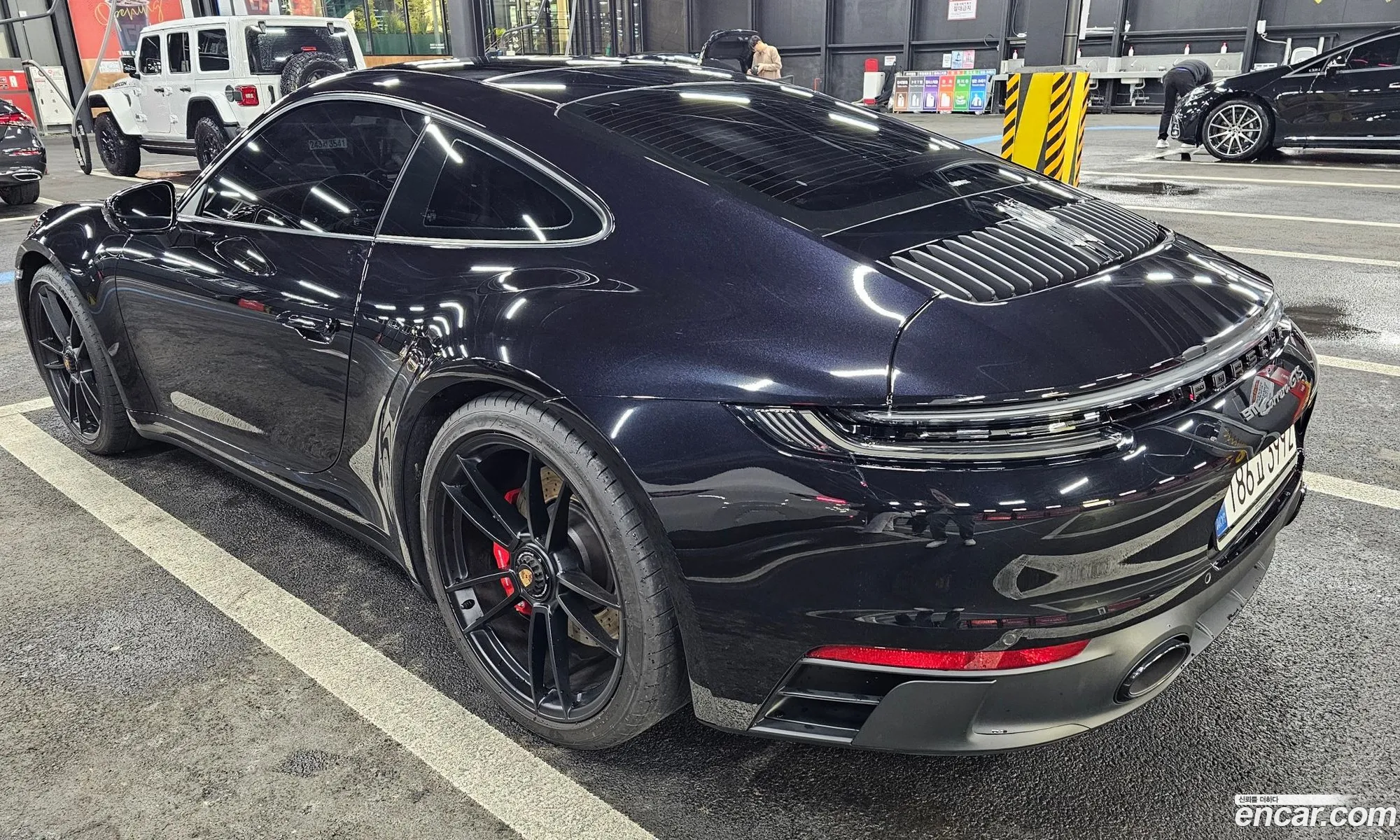 Porsche 911 2023 — 3