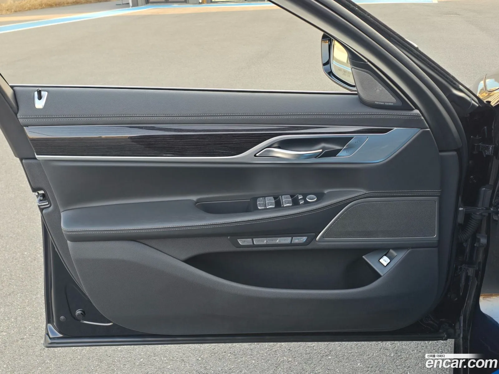 BMW 7 Series 2017 — 7