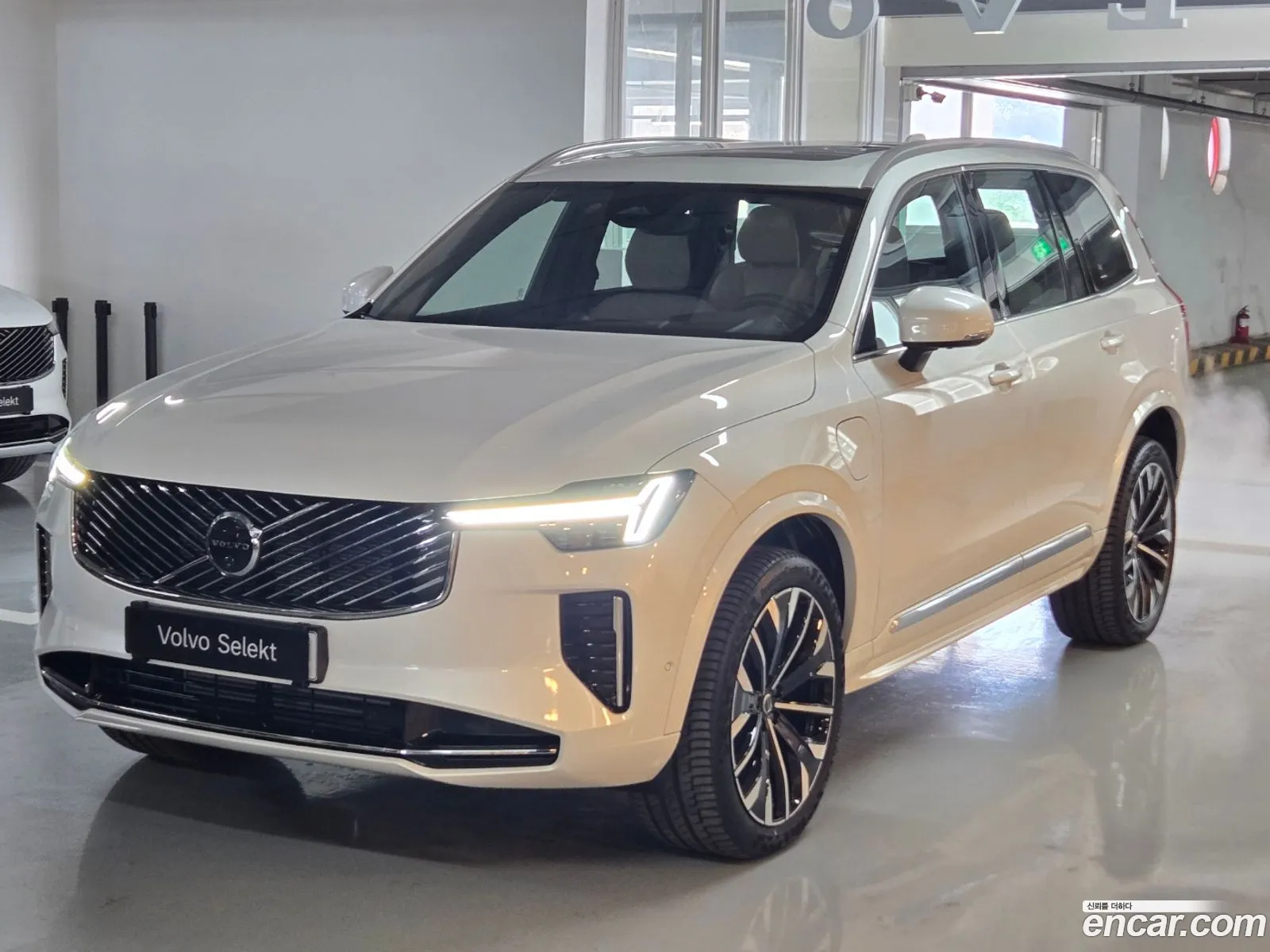 Volvo XC90 2025 — 16