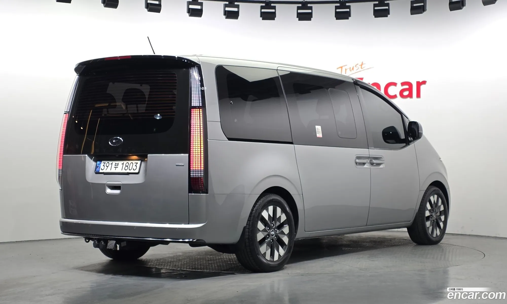 Hyundai Staria 2021 — 18