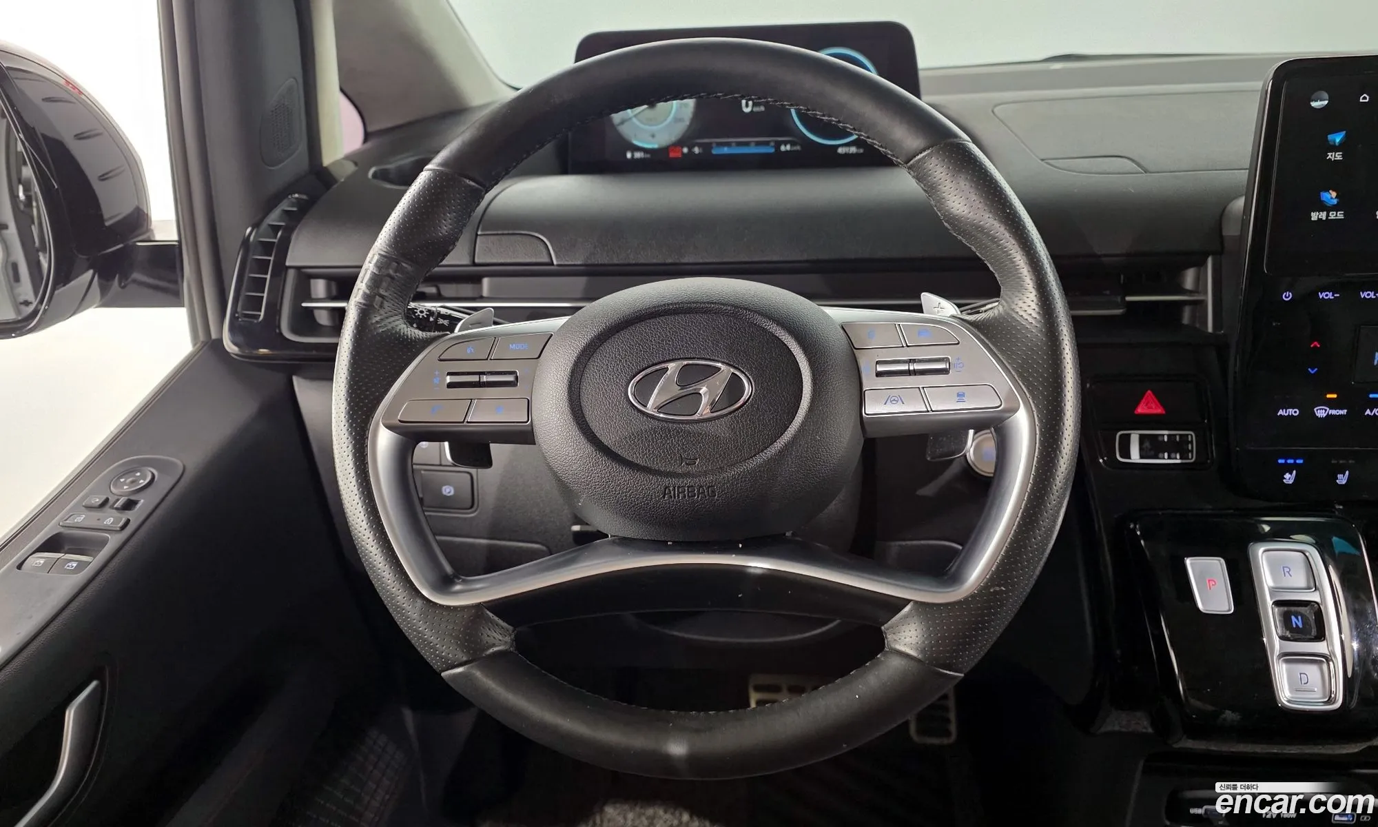 Hyundai Staria 2021 — 7