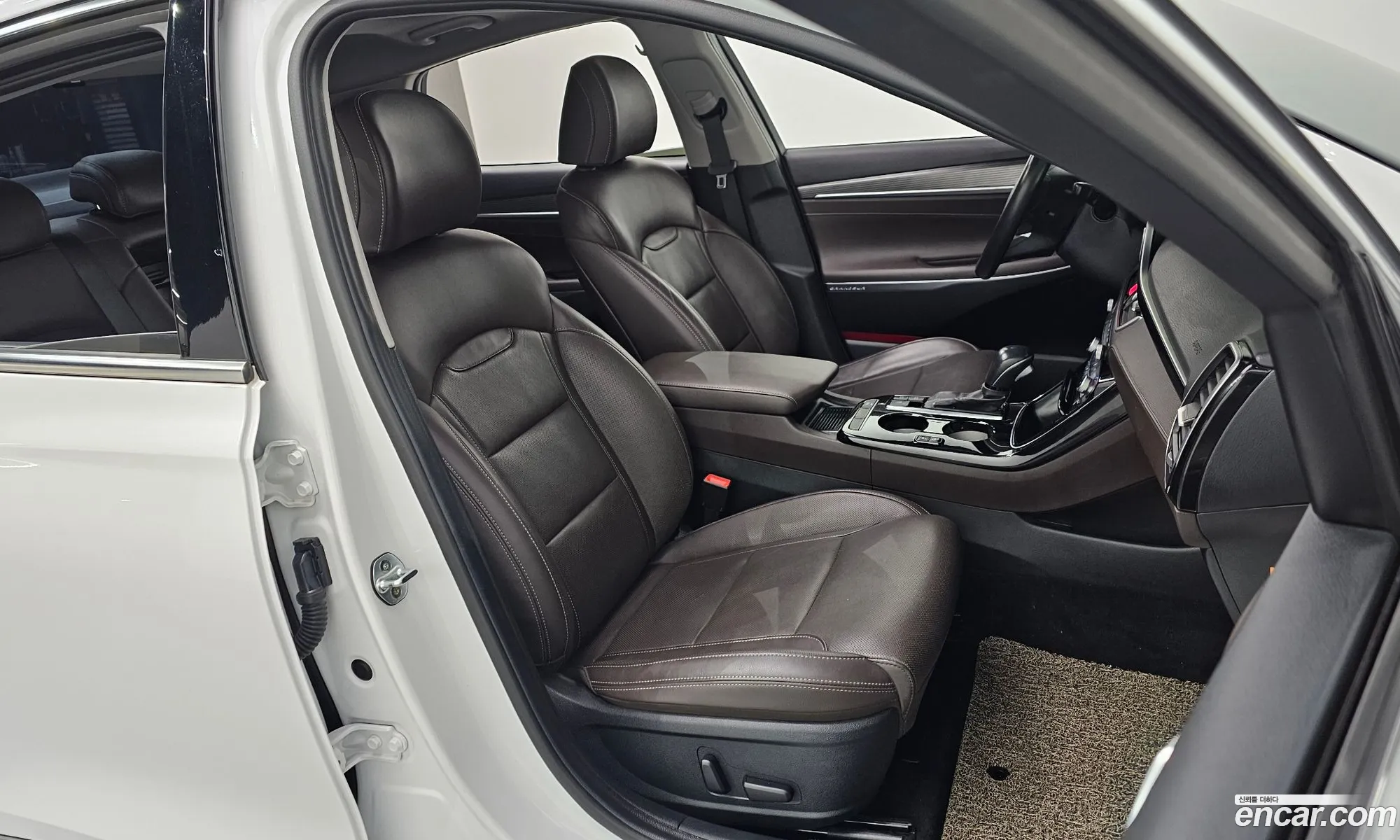 Hyundai Grandeur IG Hybrid 2017 — 13