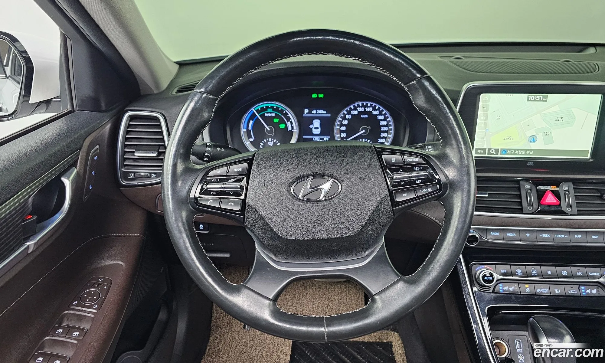 Hyundai Grandeur IG Hybrid 2017 — 4