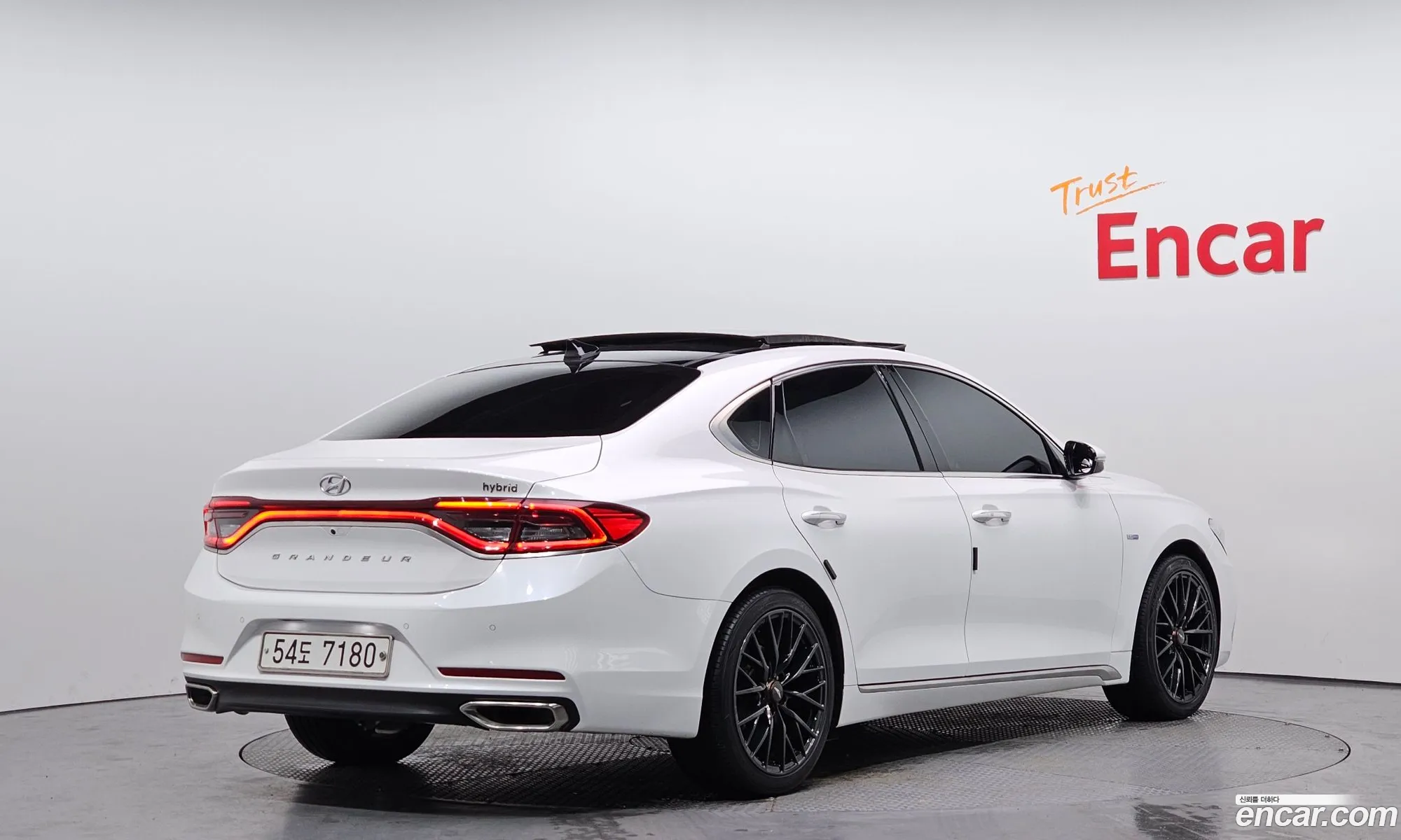 Hyundai Grandeur IG Hybrid 2017 — 2