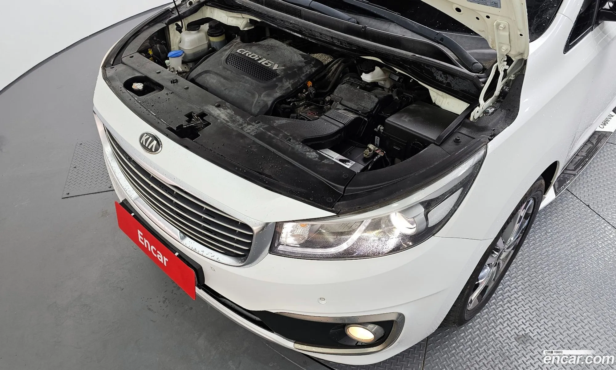 Kia Carnival 2015 — 11