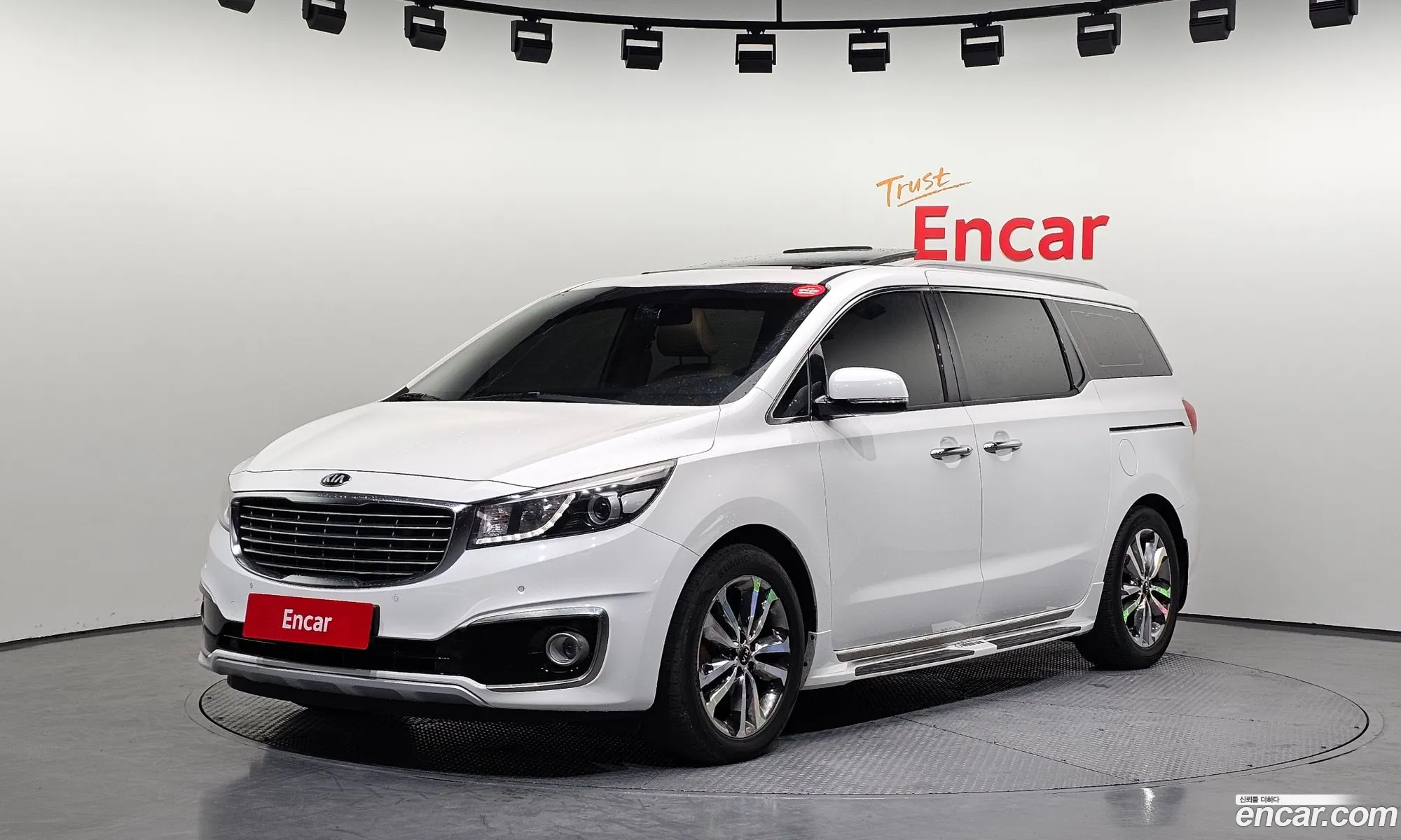 Kia Carnival 2015 — 6