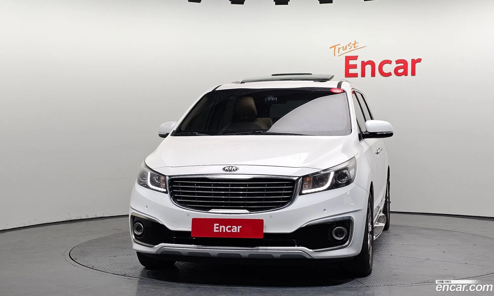 Kia Carnival 2015 — 16