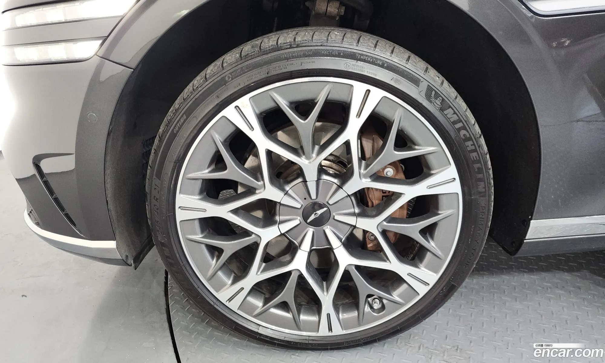 Genesis G90 2023 — 15