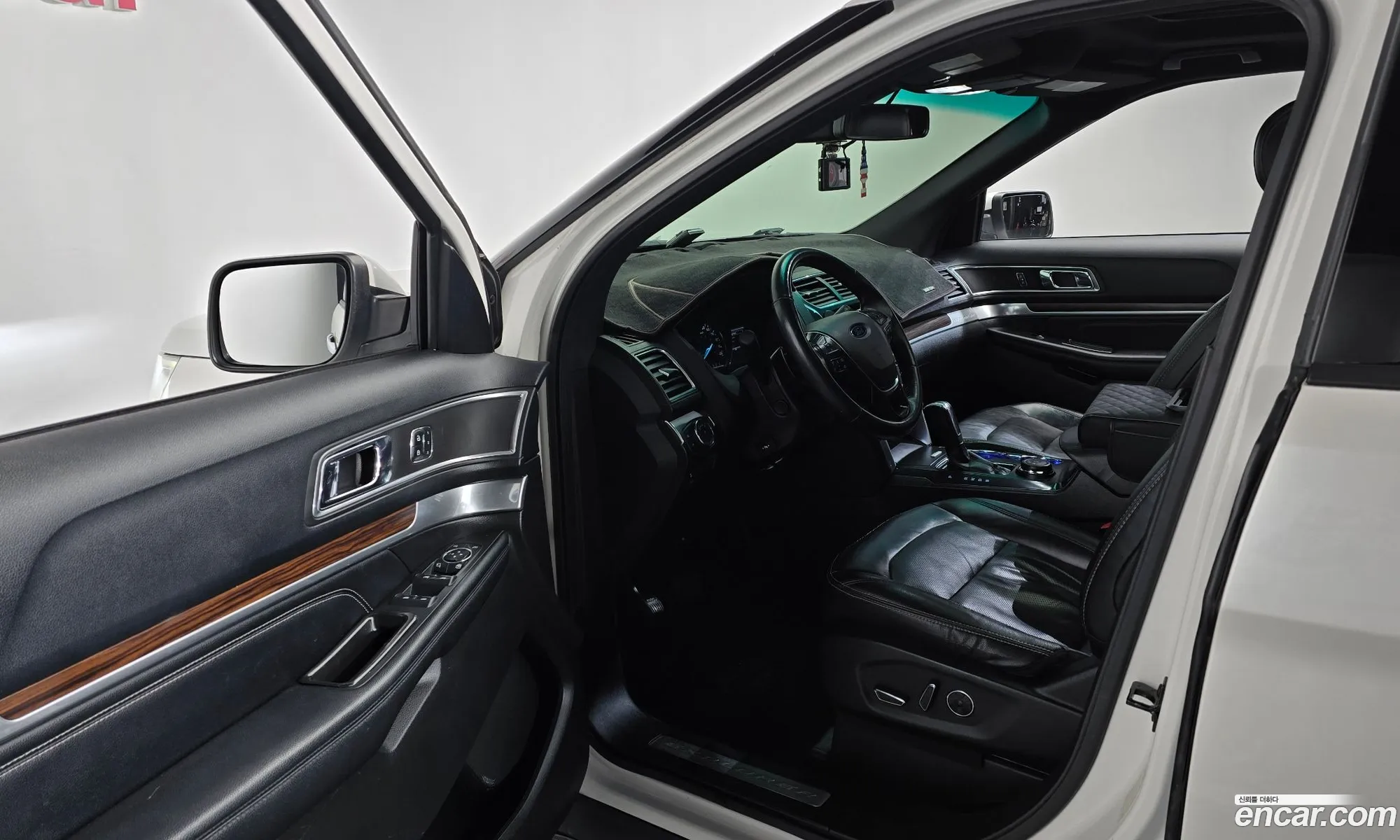 Ford Explorer 2015 1FM5K8FH8GGA92340 — 16