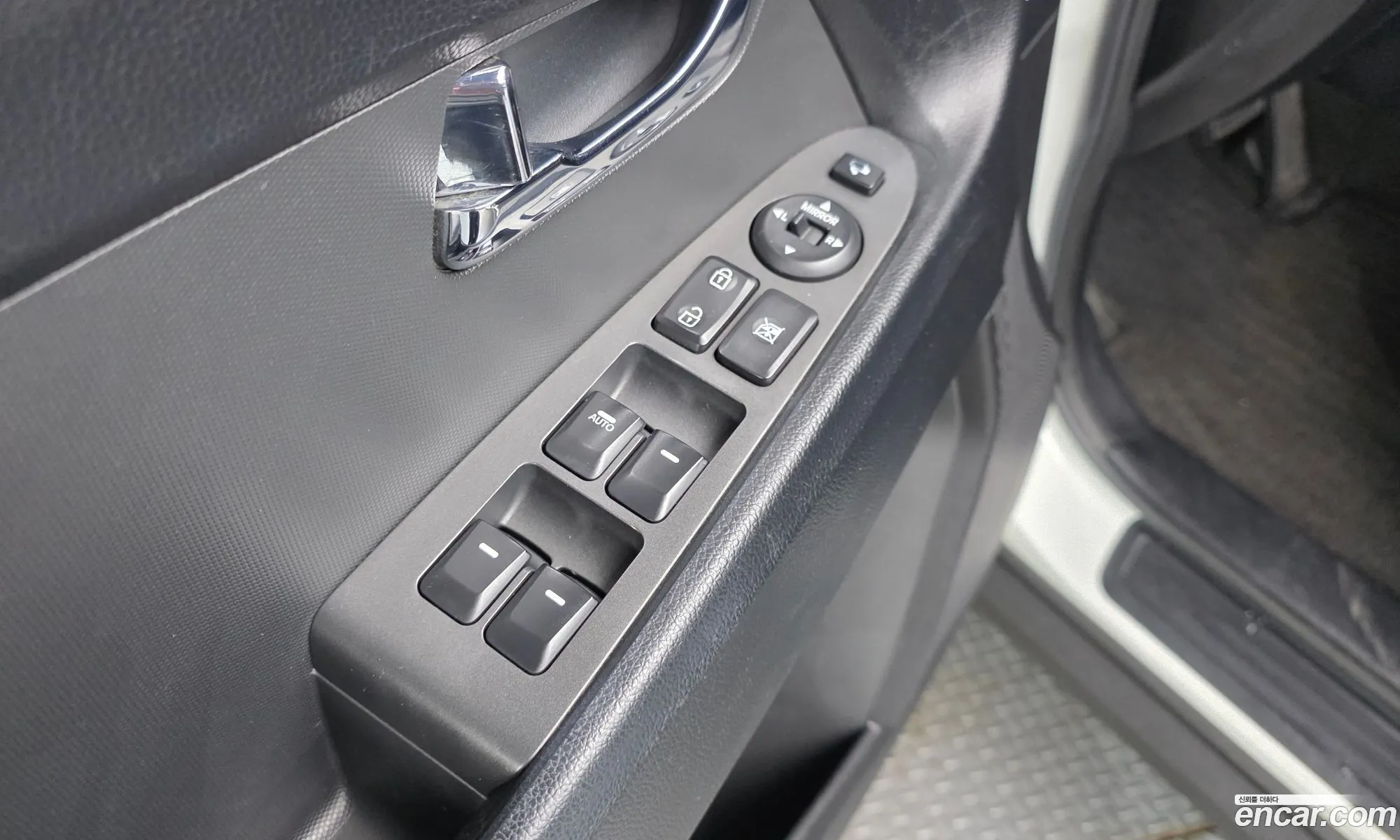 Kia Sportage R 2011 — 18