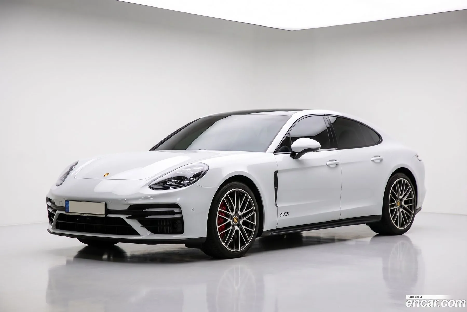 Porsche Panamera 2022 — 20