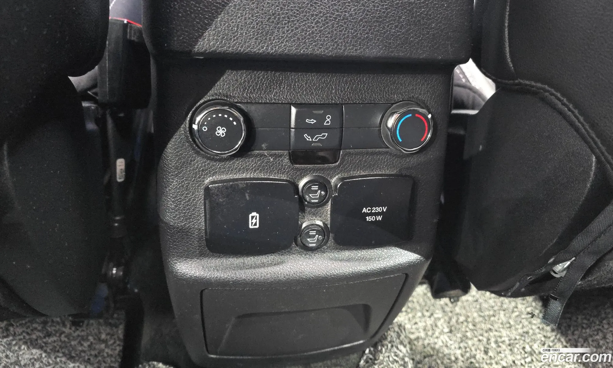 Ford Explorer 2018 — 18