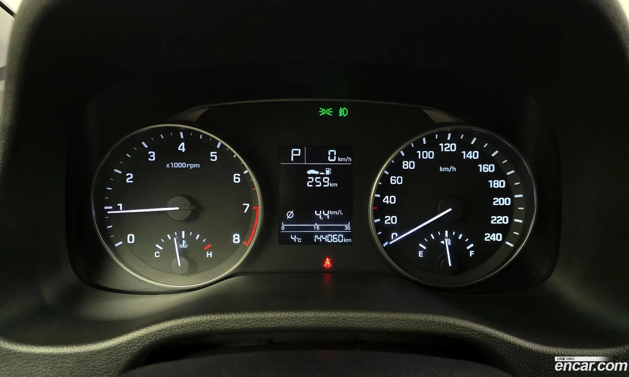 Hyundai Elantra AD 2015 — 18