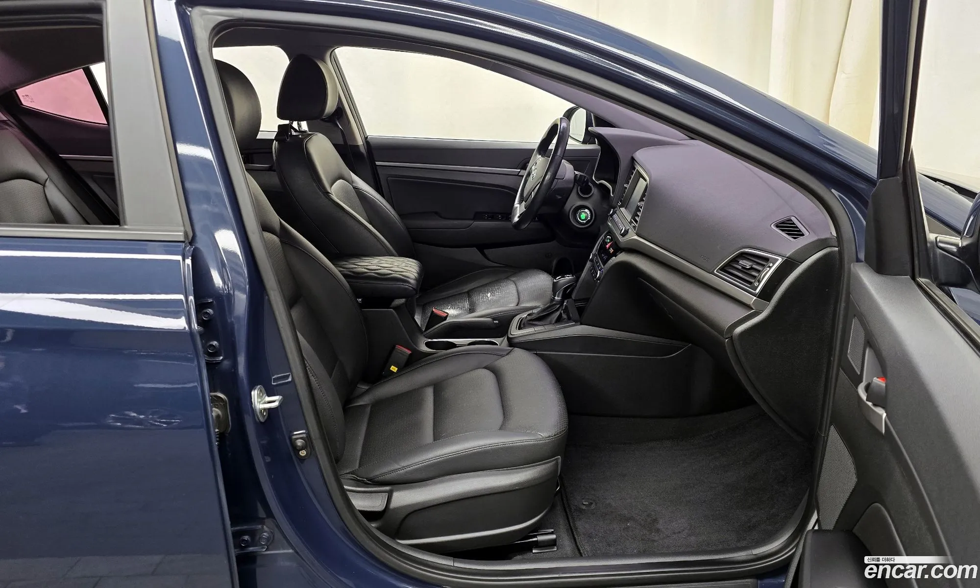 Hyundai Elantra AD 2015 — 15