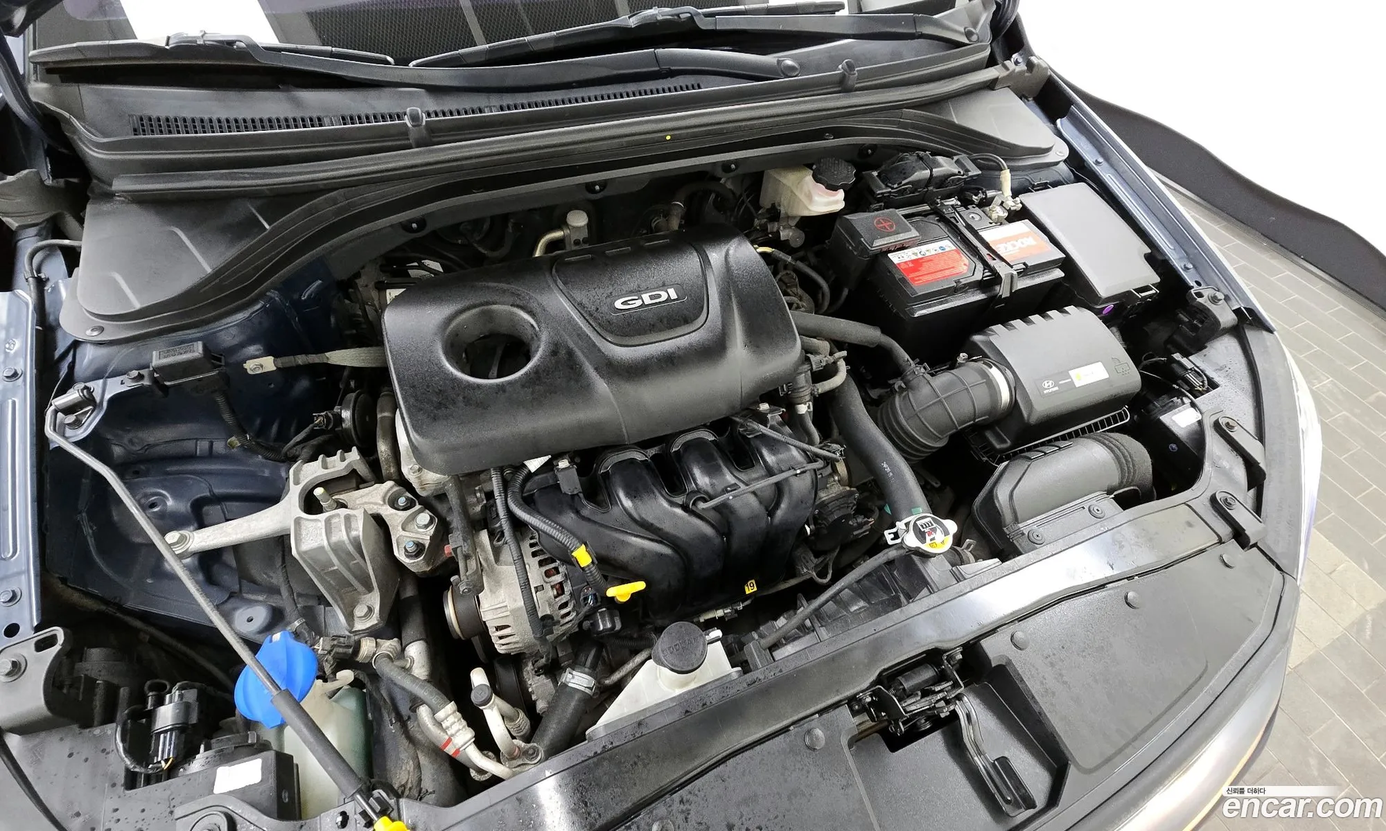 Hyundai Elantra AD 2015 — 5