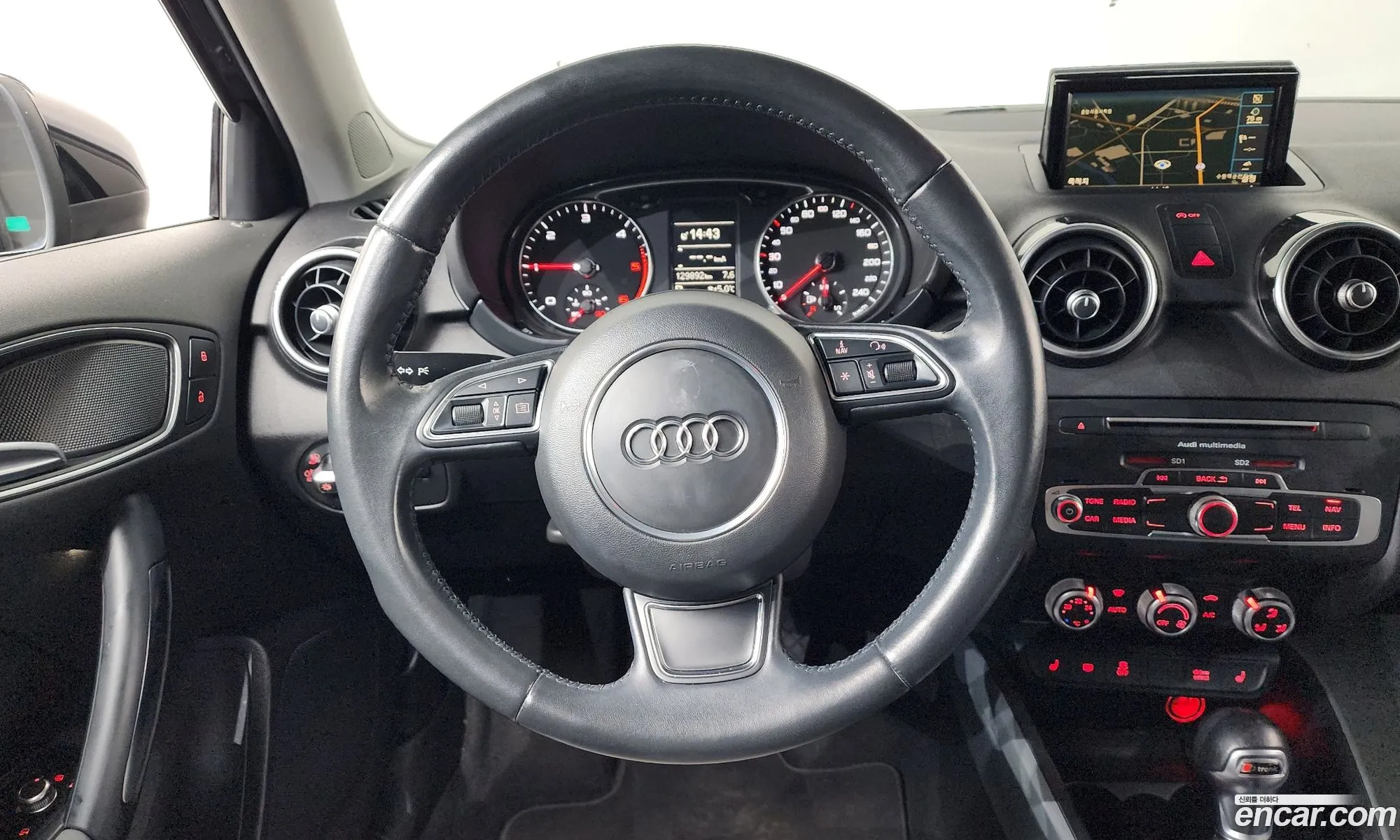 Audi A1 2015 11111111111111111 — 4