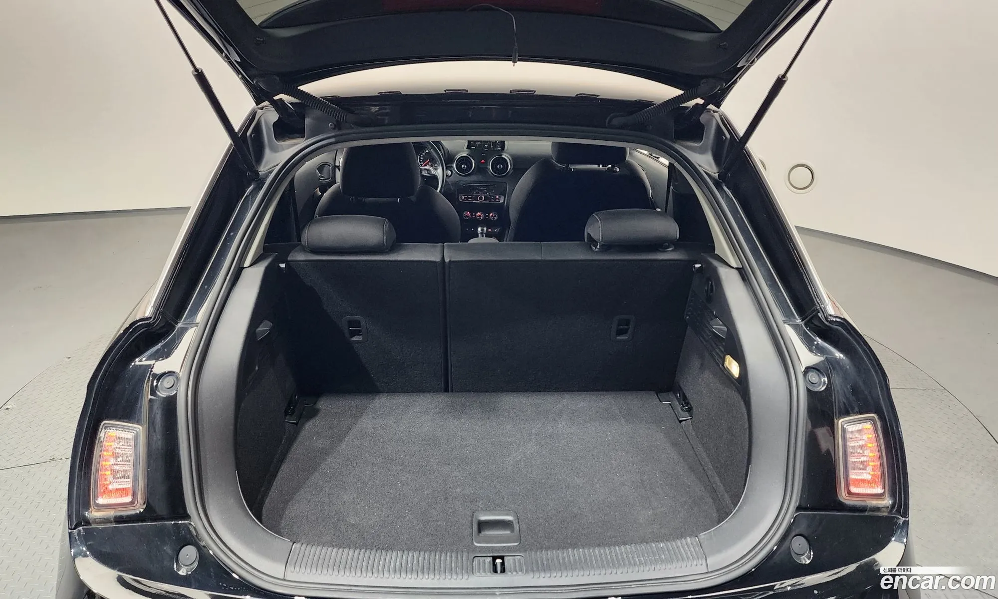Audi A1 2015 11111111111111111 — 16