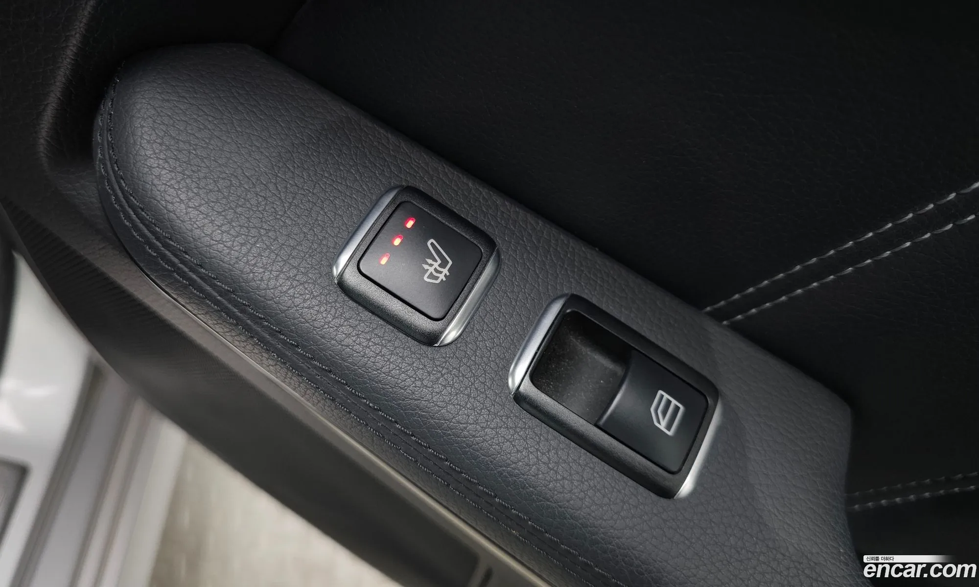 Mercedes-Benz E-Class W212 2014 WDDHF5FB0EB080358 — 19