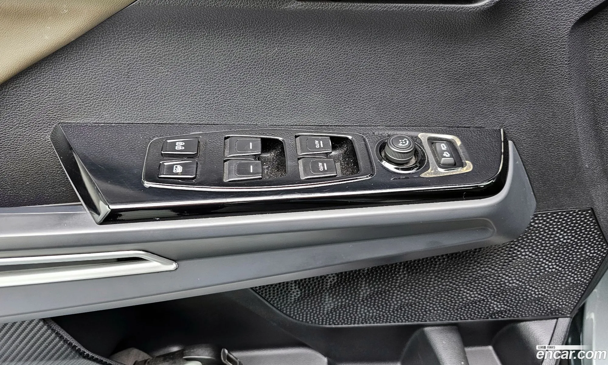 KG Mobility (SsangYong) Torres 2023 — 8