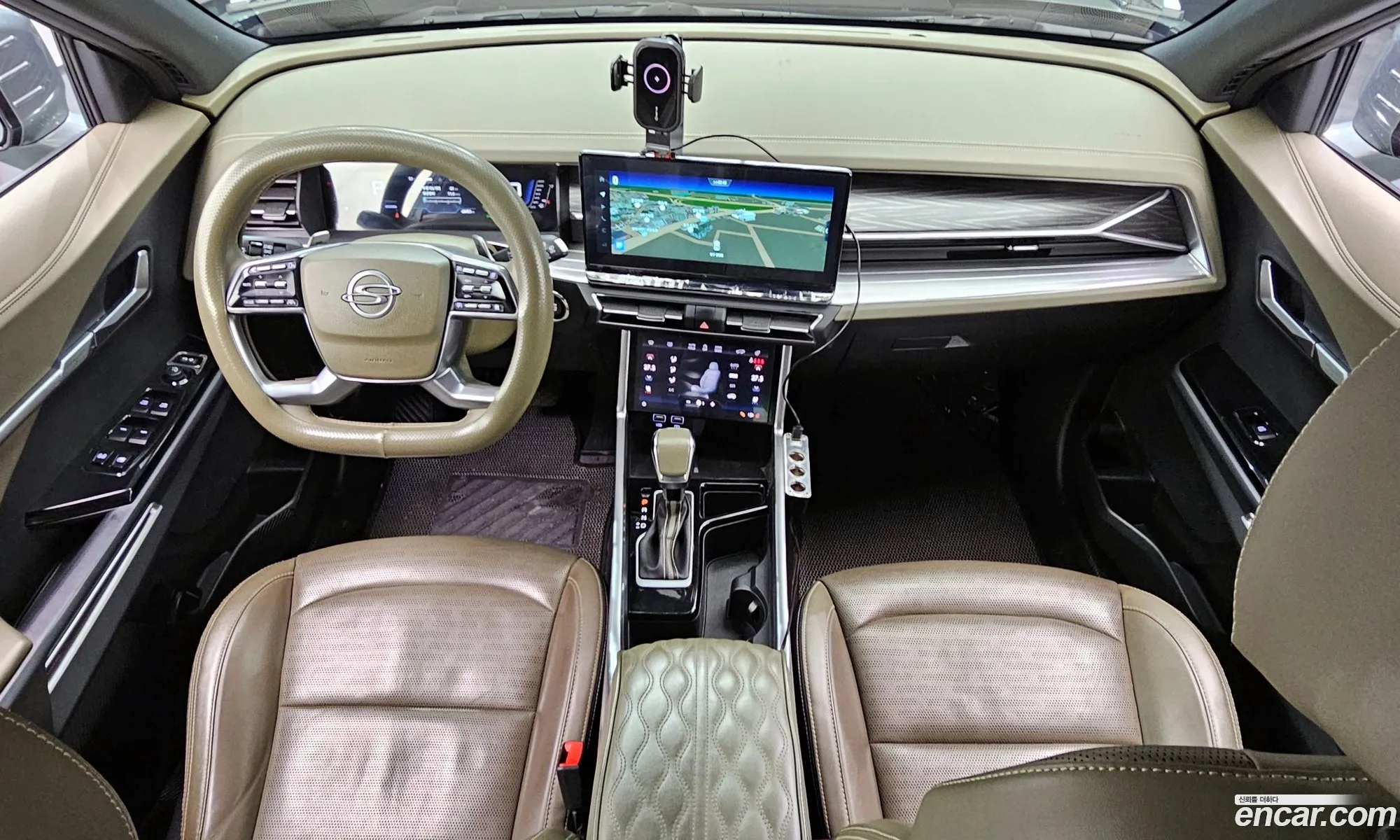 KG Mobility (SsangYong) Torres 2023 — 18