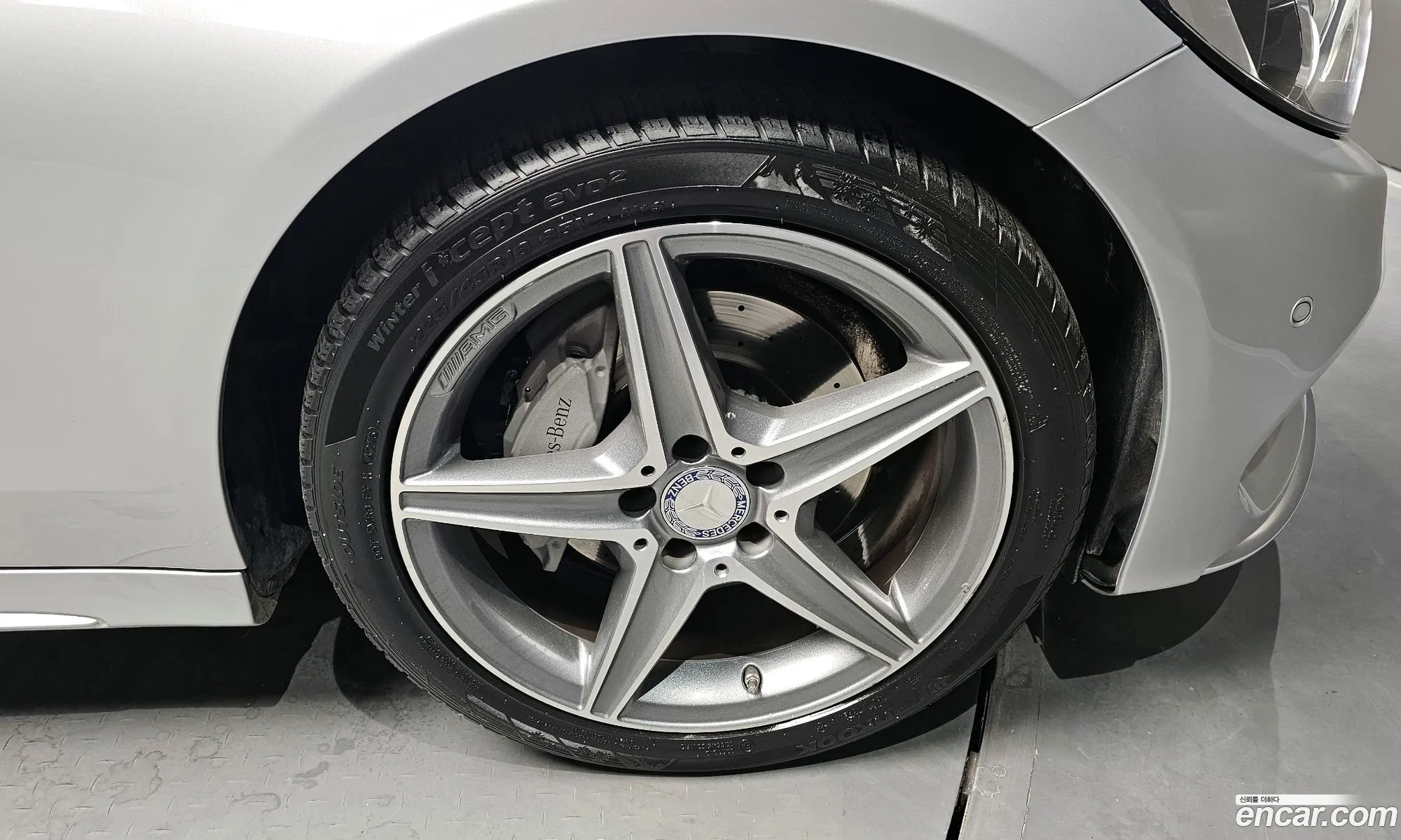 Mercedes-Benz C-Class W205 2016 WDDWF4CB8HF458011 — 19