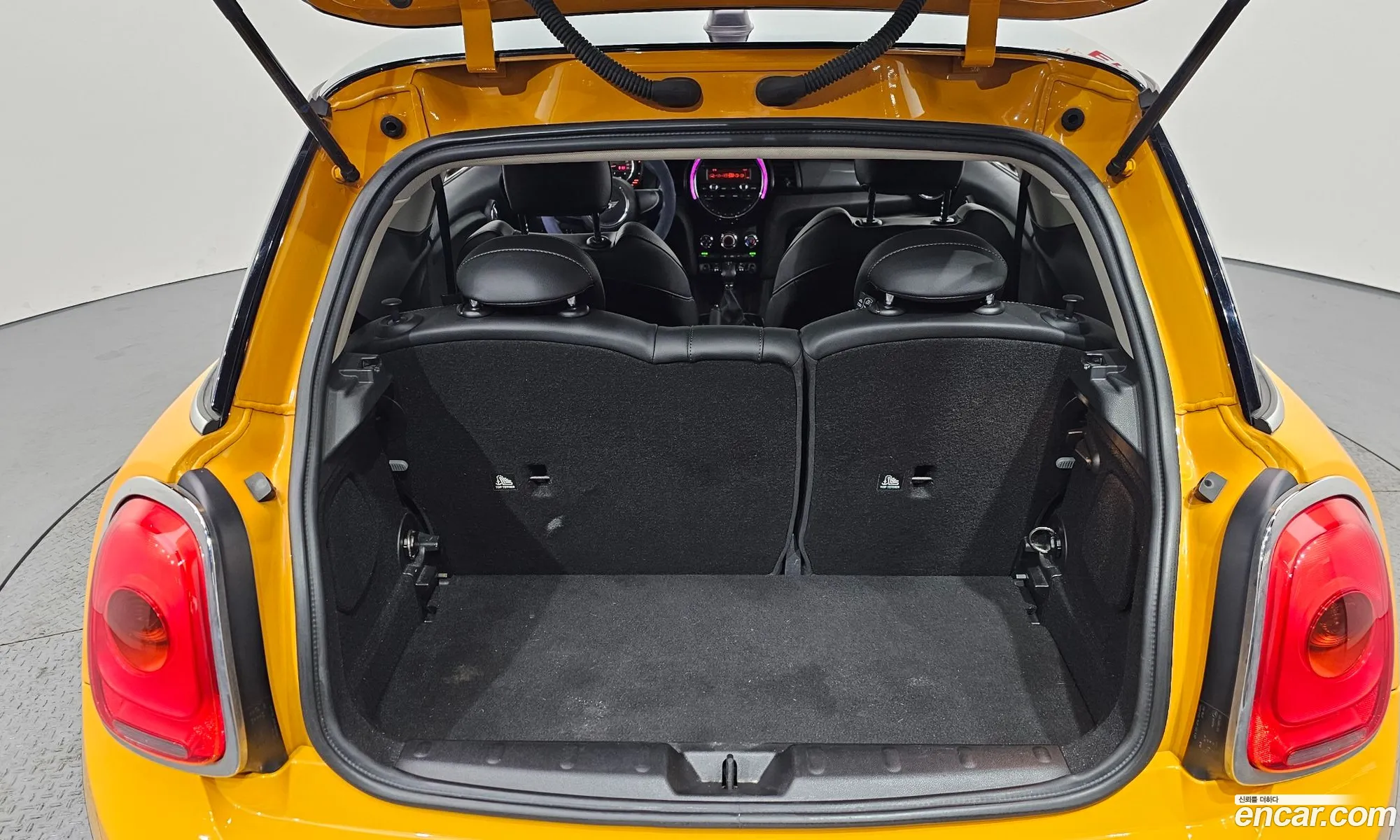 Mini Cooper 2017 WMWXP5102H2E38492 — 4