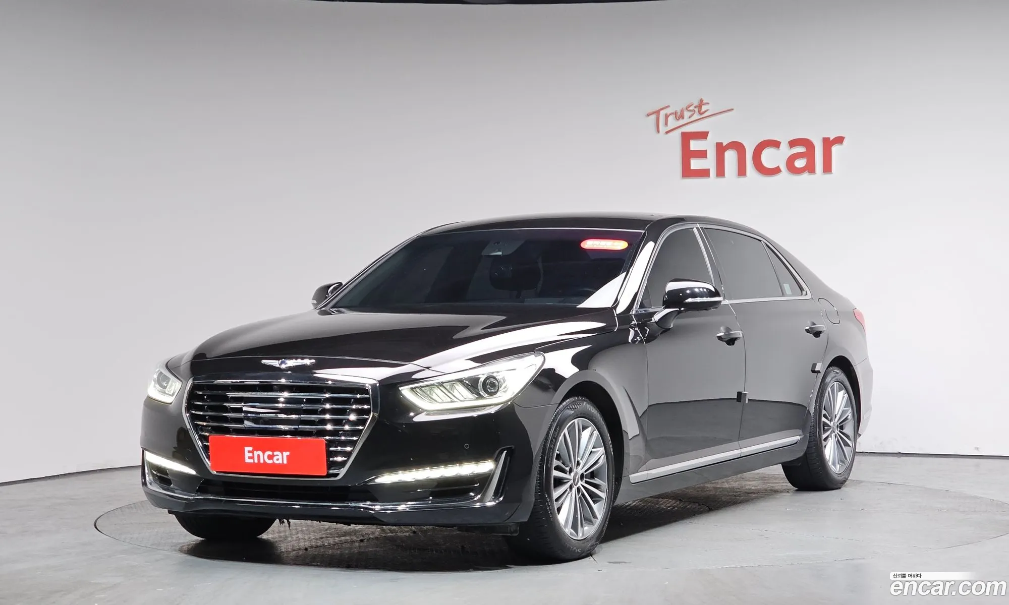 Genesis EQ900 2017 — 11