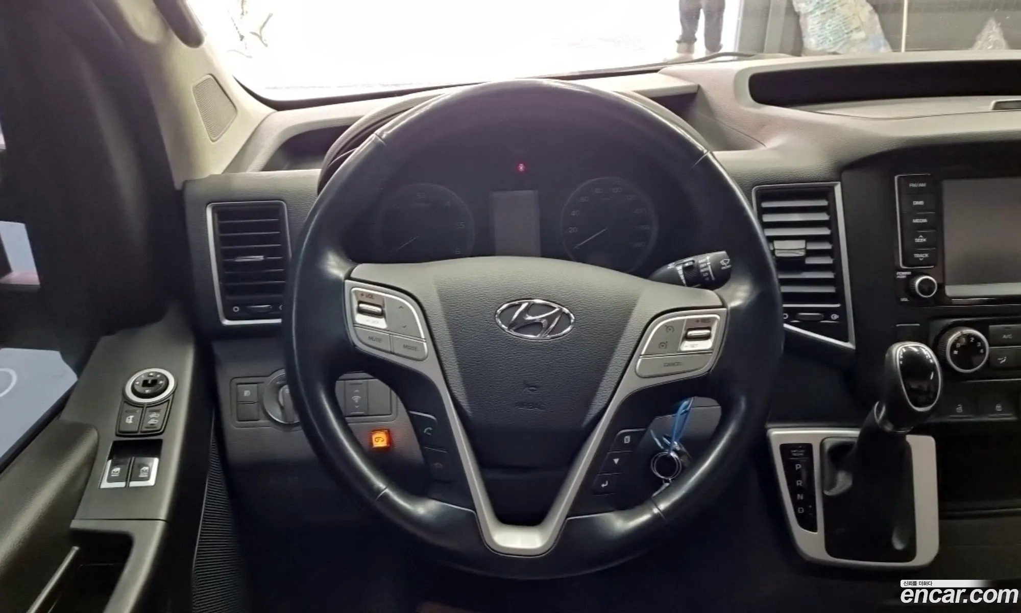 Hyundai Solati 2017 — 9