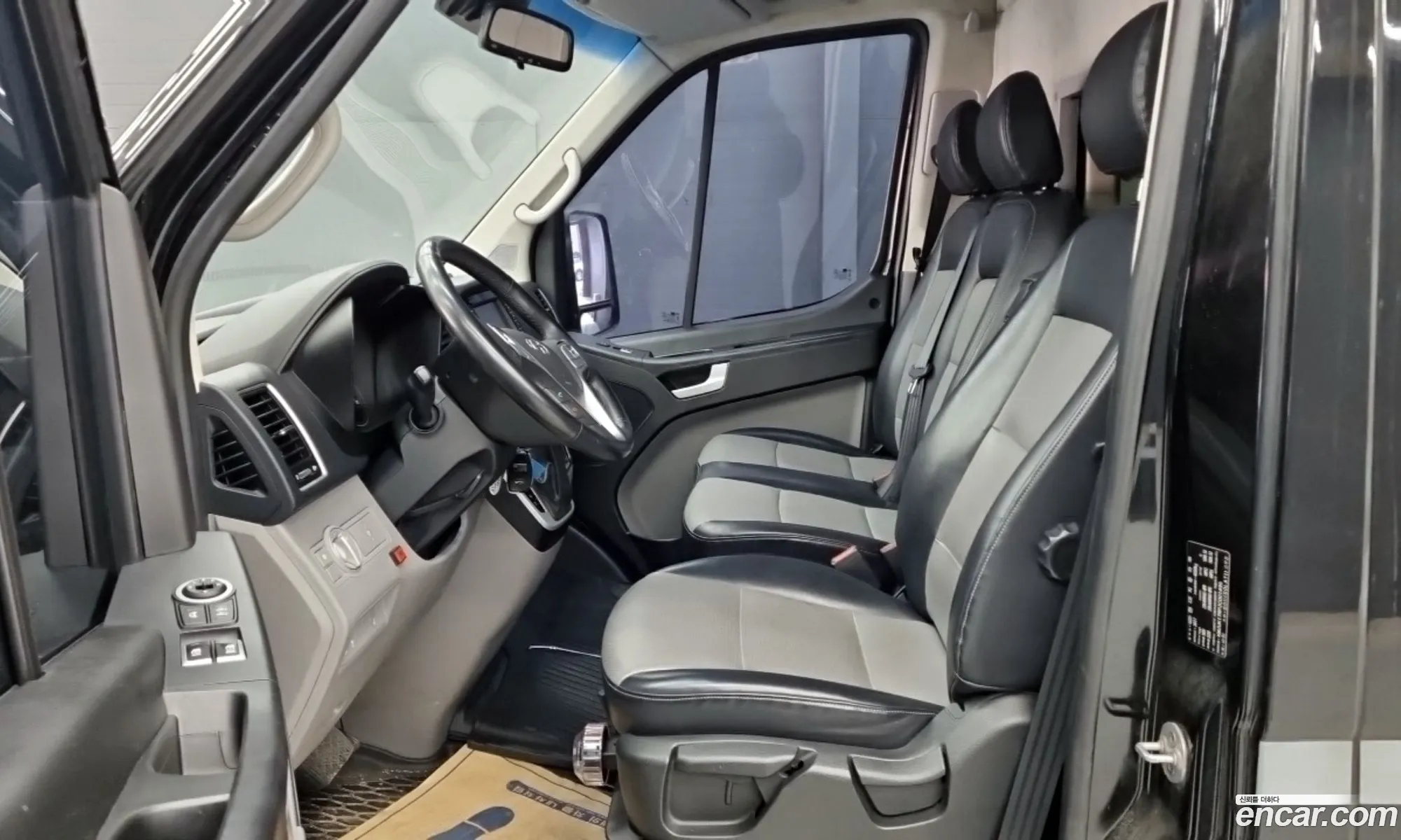 Hyundai Solati 2017 — 17