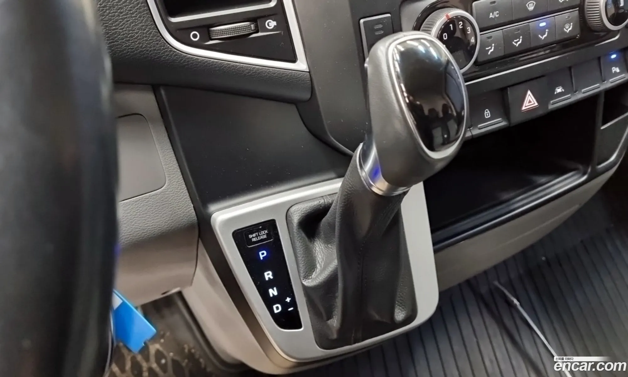 Hyundai Solati 2017 — 6