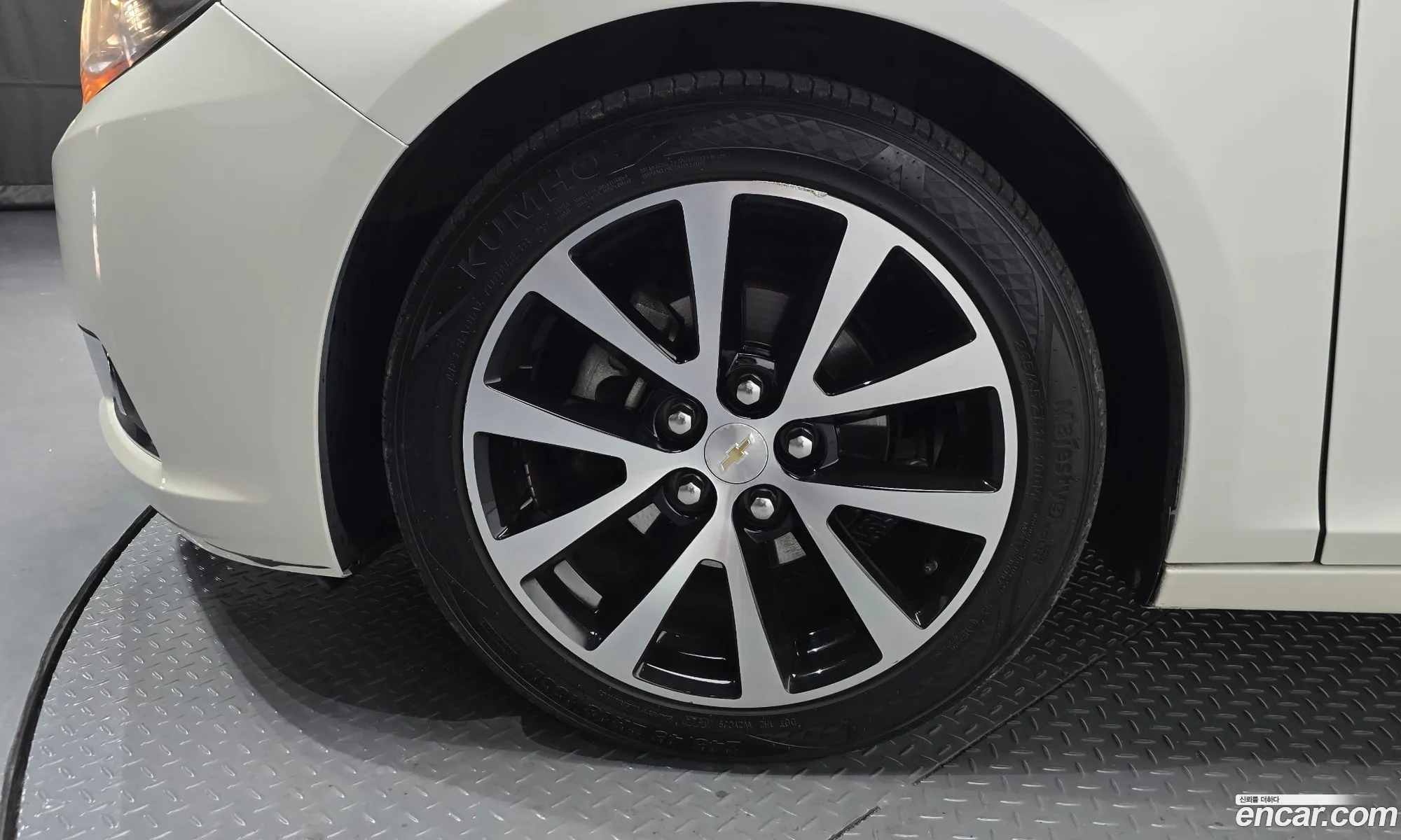 Chevrolet (GM Daewoo) Malibu 2012 — 13
