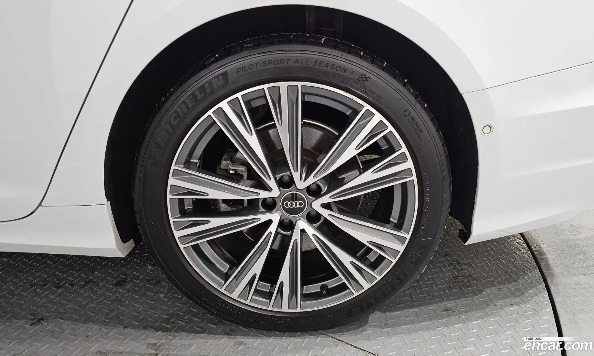 Audi A6 2023 — 11