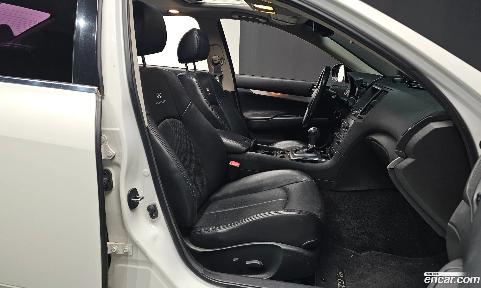 Infiniti G25