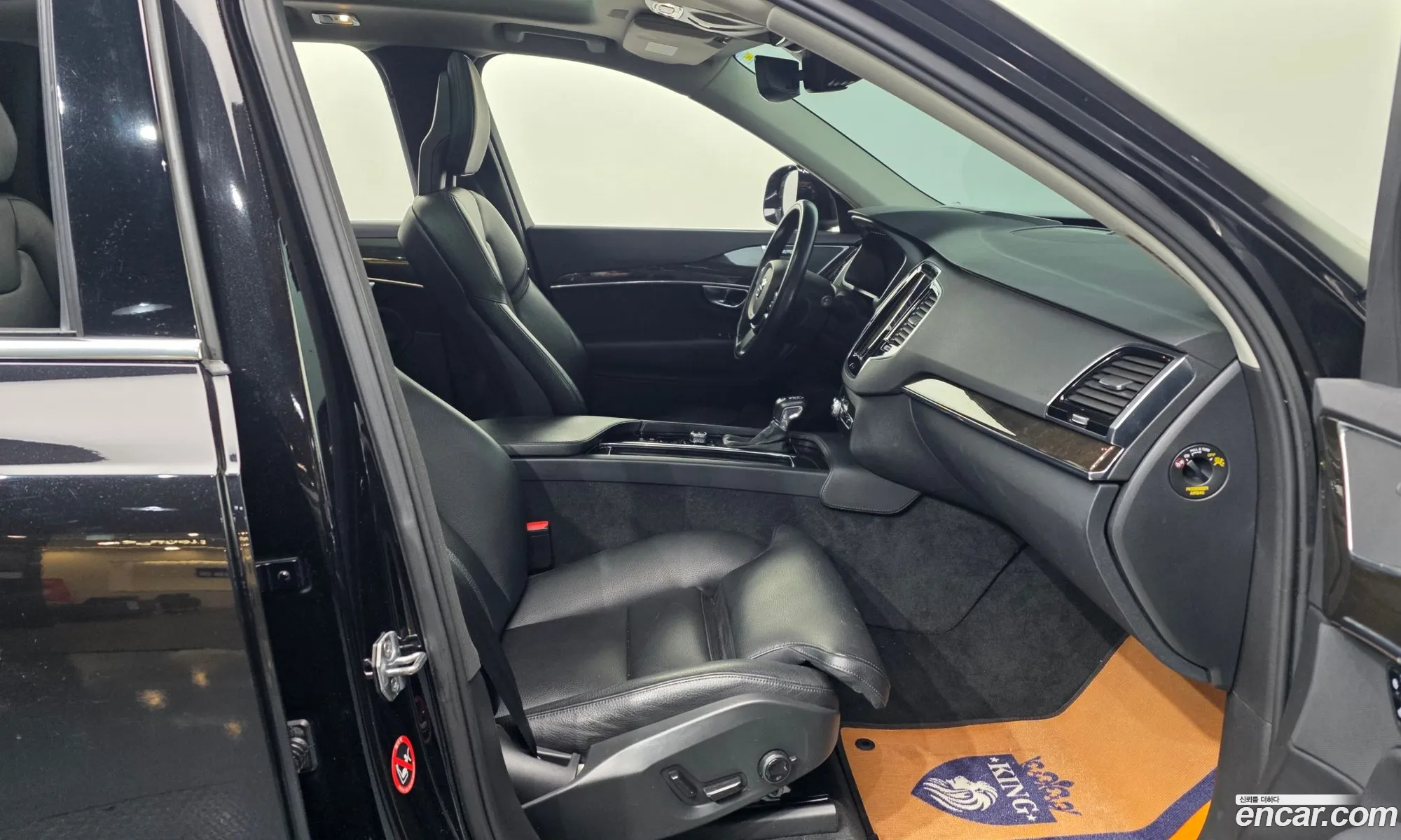 Volvo XC90 2017 YV1LF68BCH1130914 — 6