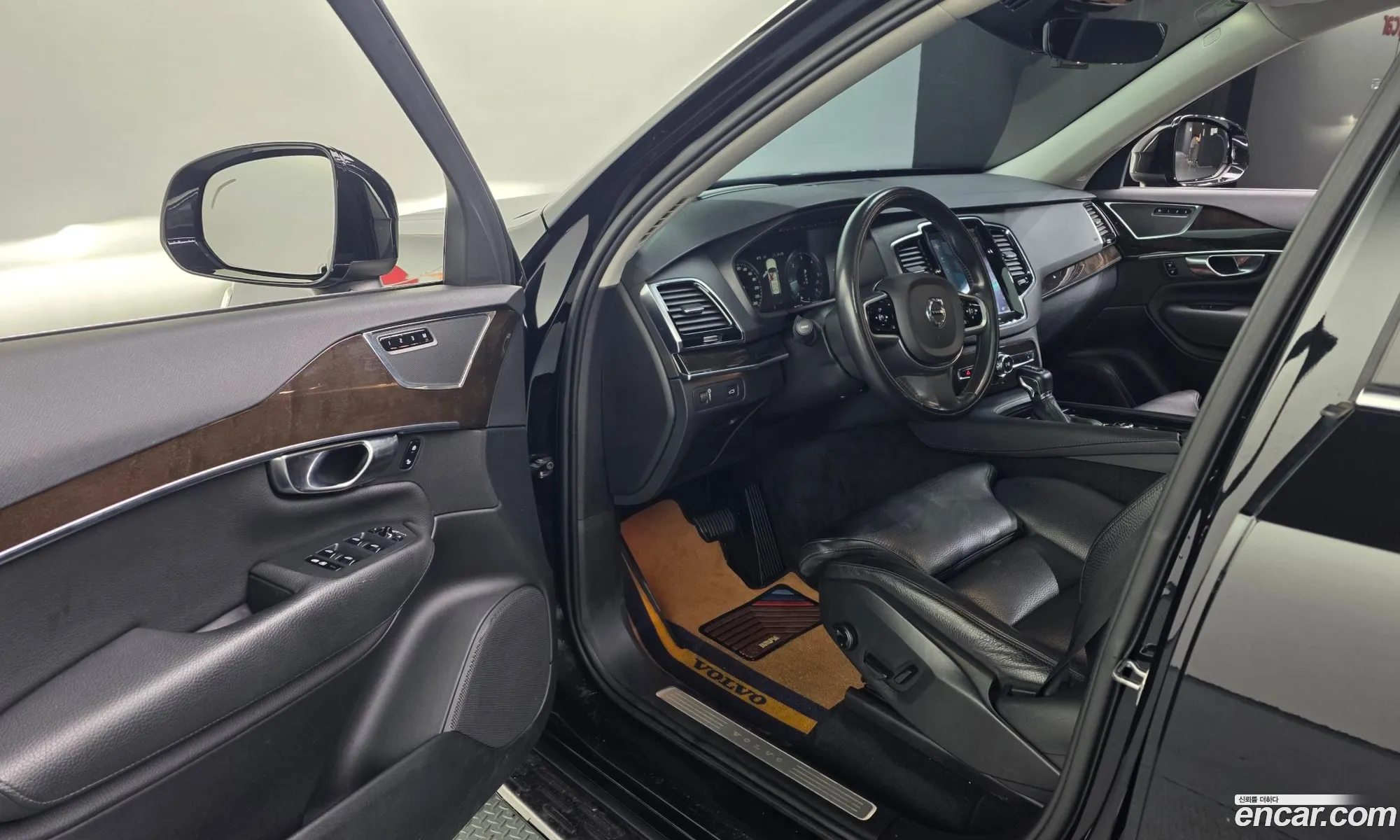 Volvo XC90 2017 YV1LF68BCH1130914 — 8