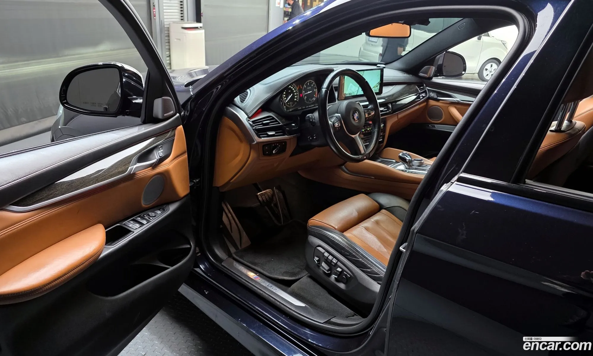 BMW X6 2015 WBAKV6100F0N48808 — 2