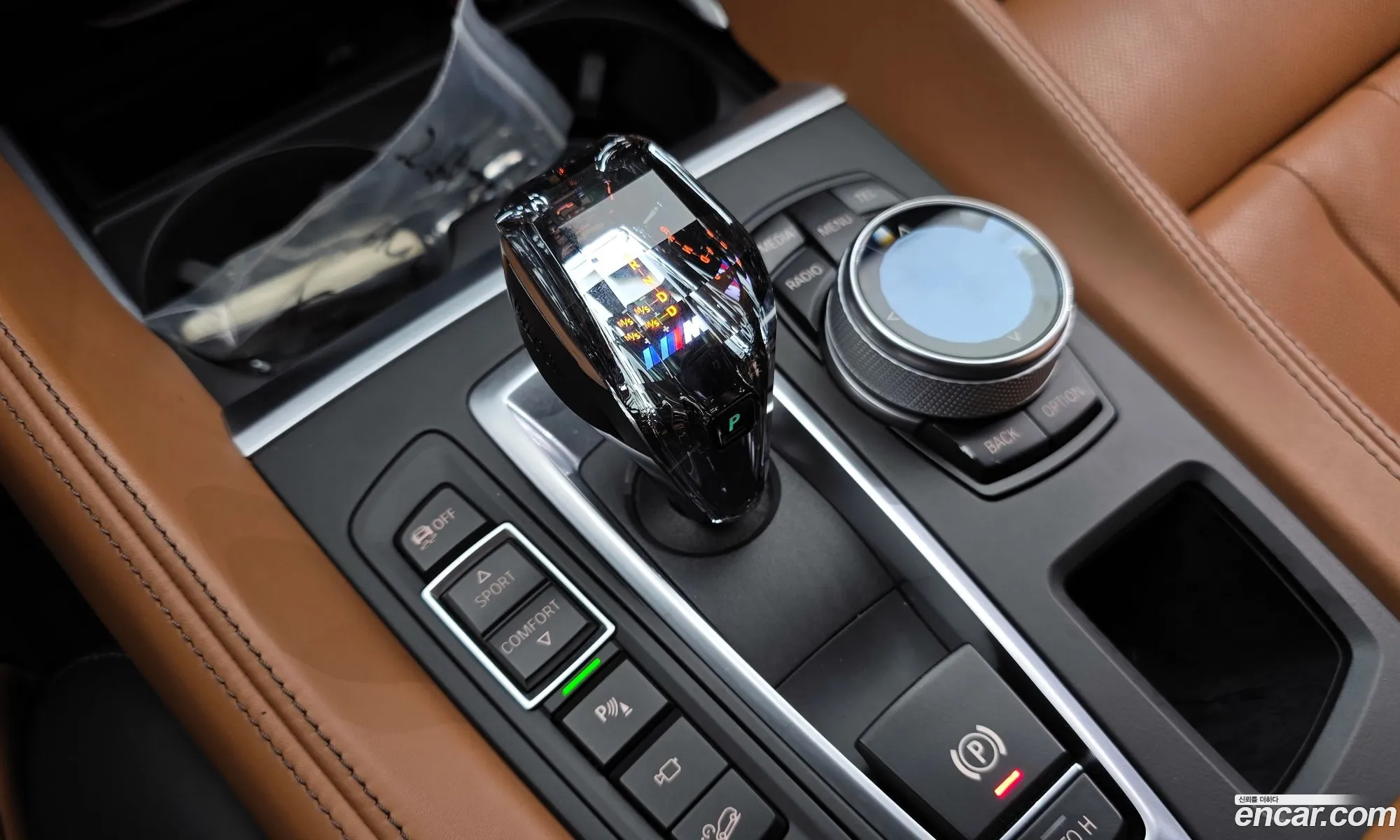 BMW X6 2015 WBAKV6100F0N48808 — 18