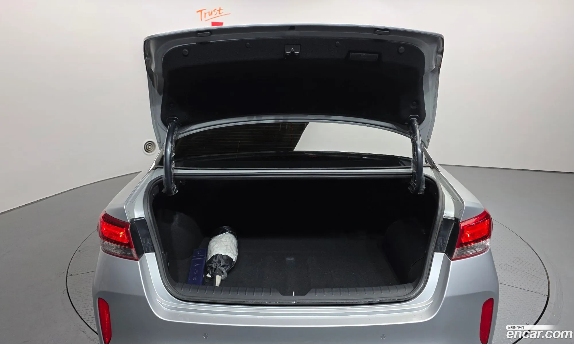 Kia K5 Hybrid 2018 — 11