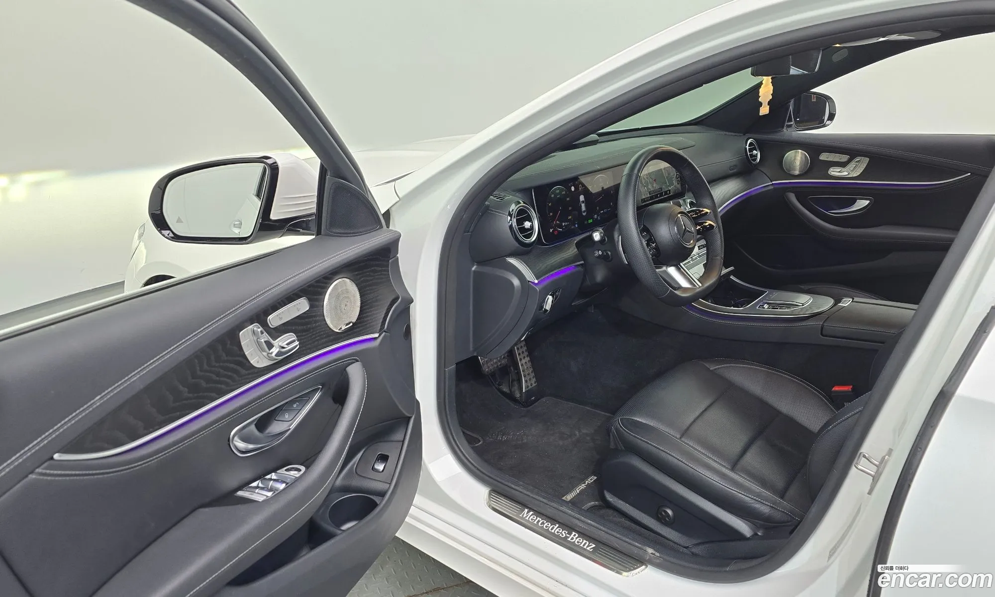 Mercedes-Benz E-Class W213 2023 W1KZF0FBXPB156775 — 13