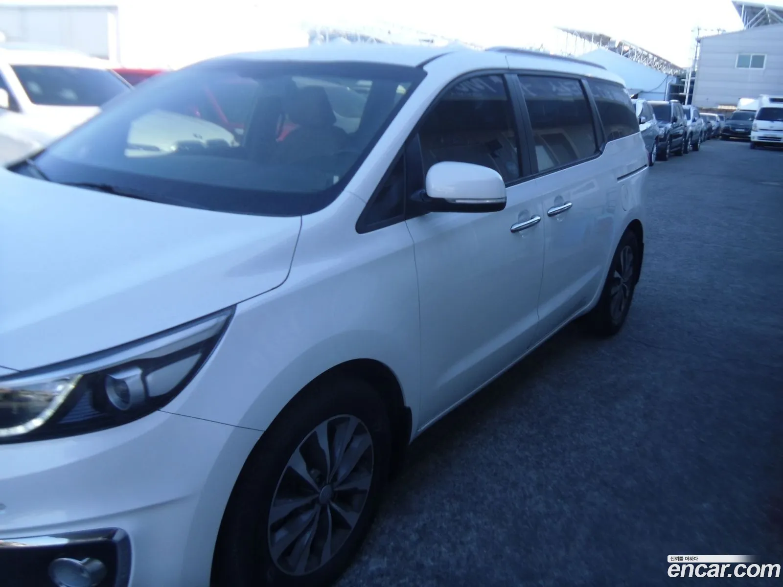 Kia Carnival 2017 — 14