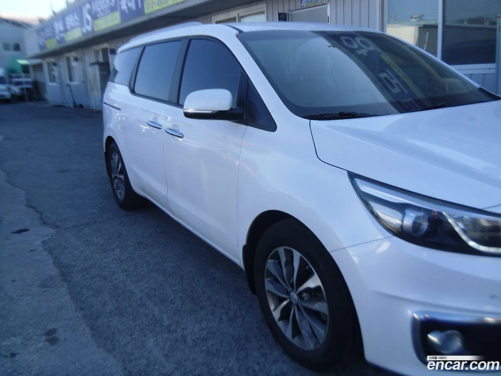 Kia Carnival 2017 — 5
