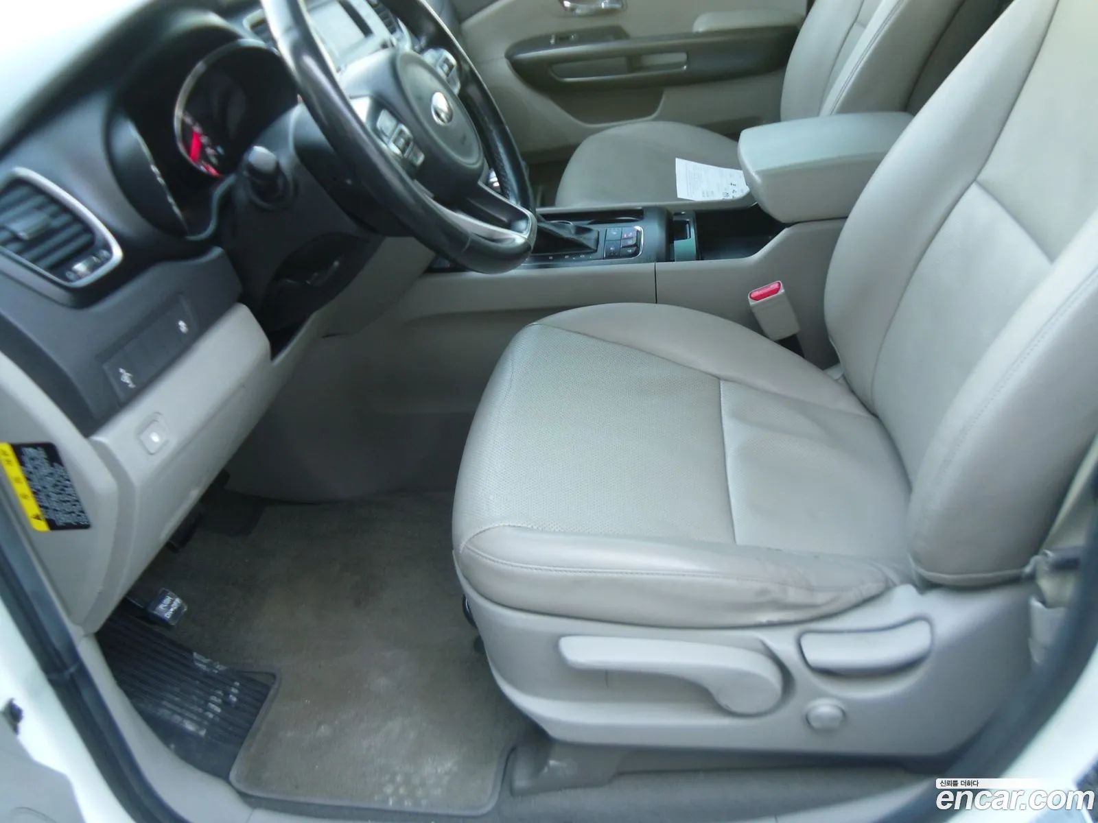 Kia Carnival 2017 — 6