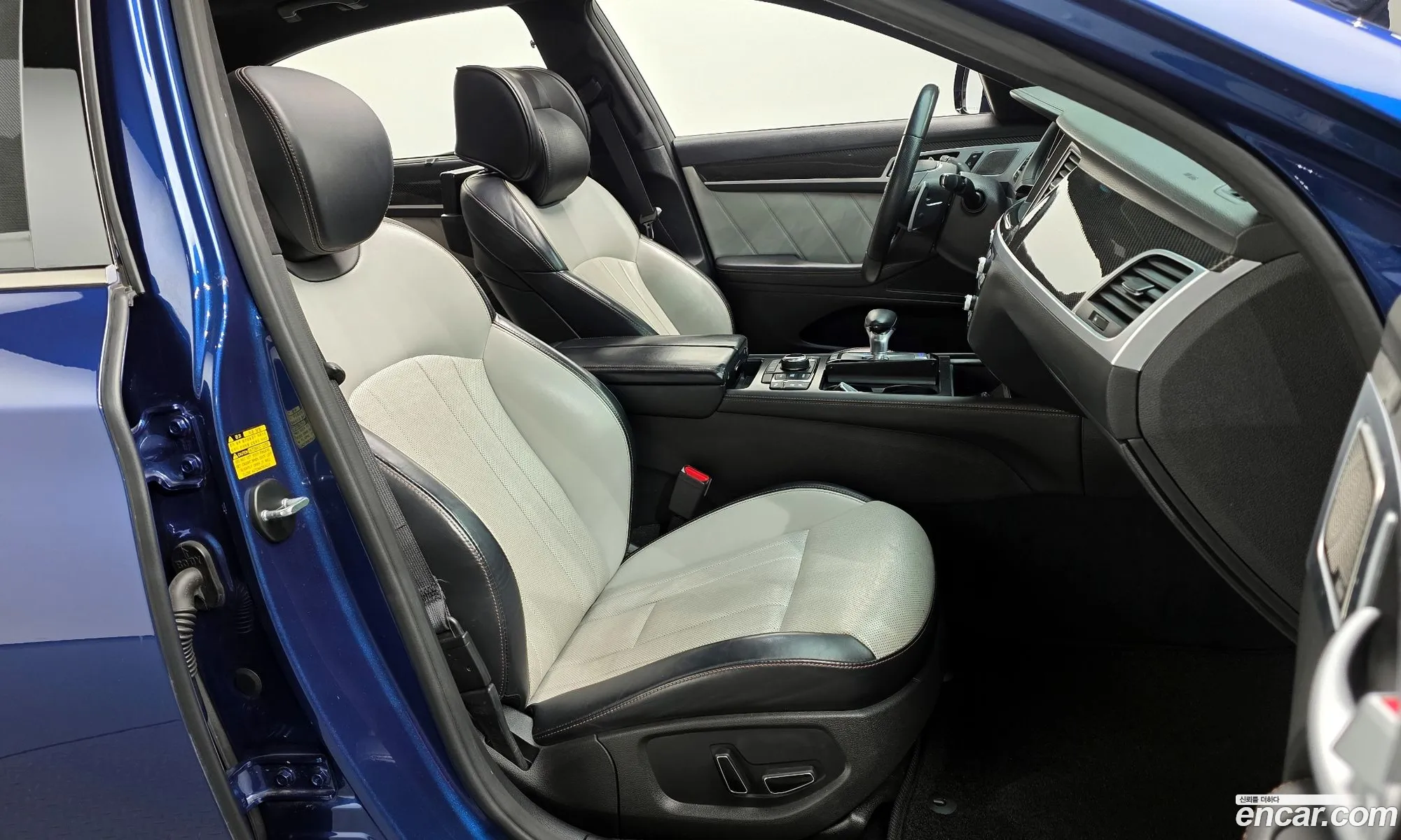 Genesis G80 2016 — 18