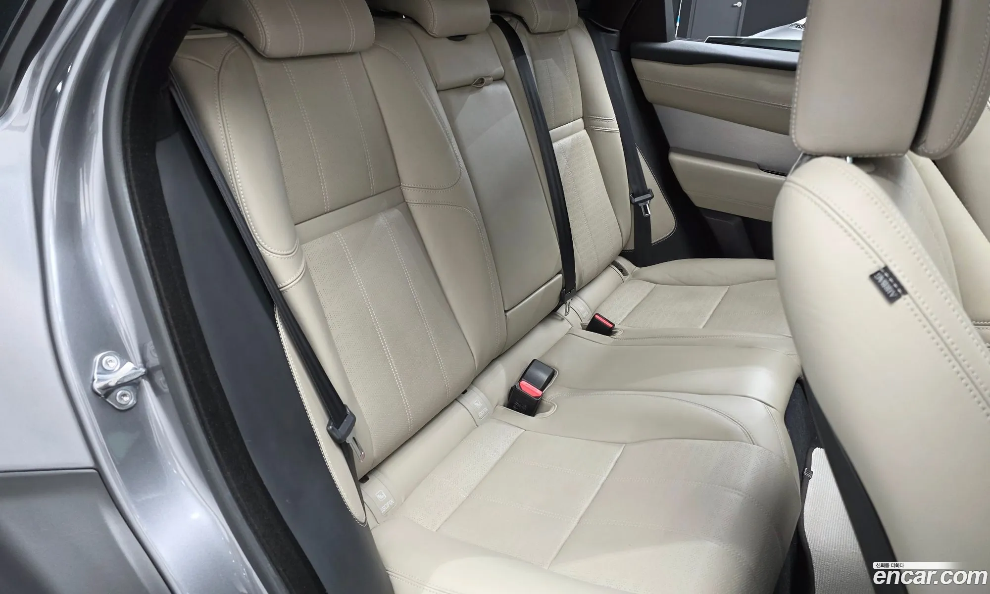 Land Rover Range Rover Velar 2018 — 19