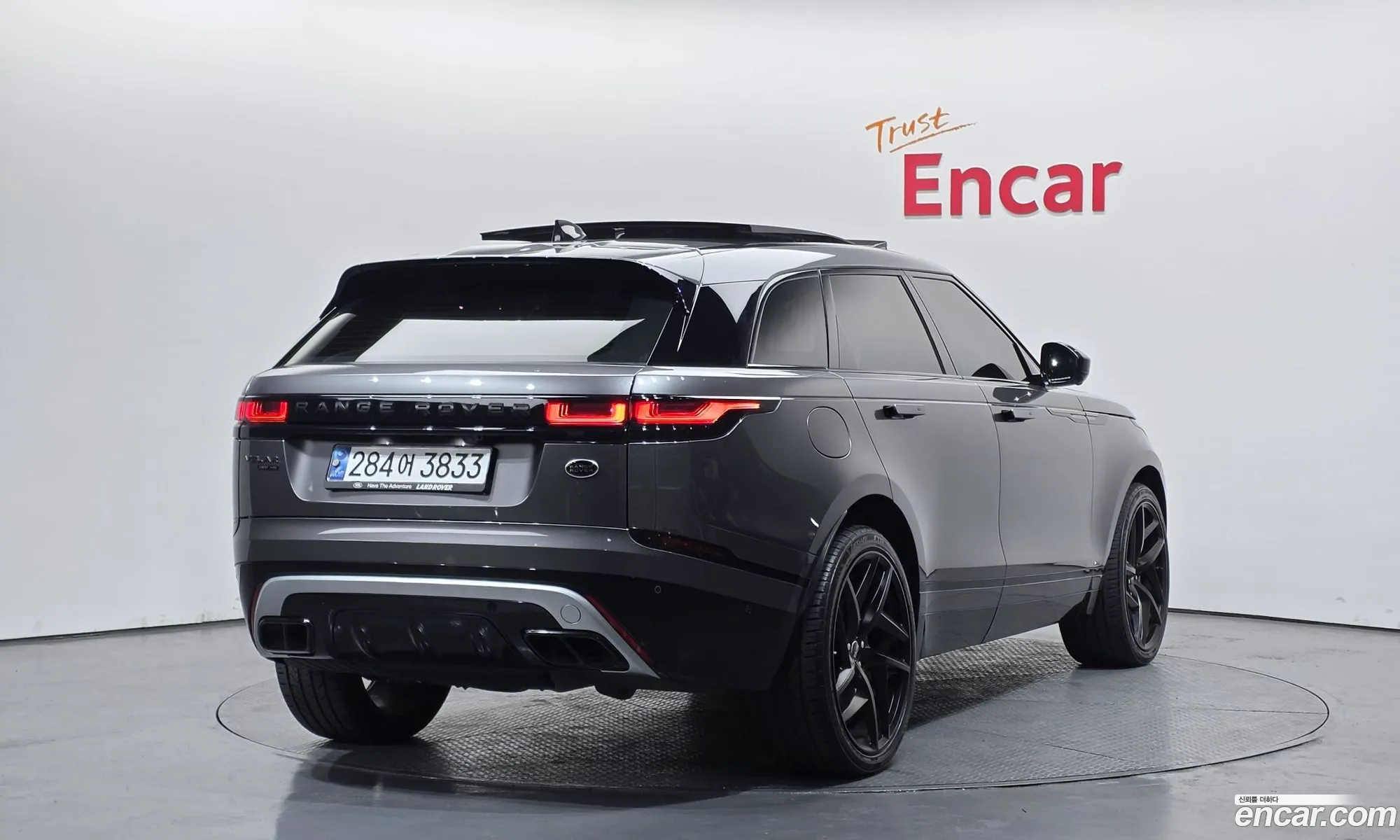 Land Rover Range Rover Velar 2018 — 2
