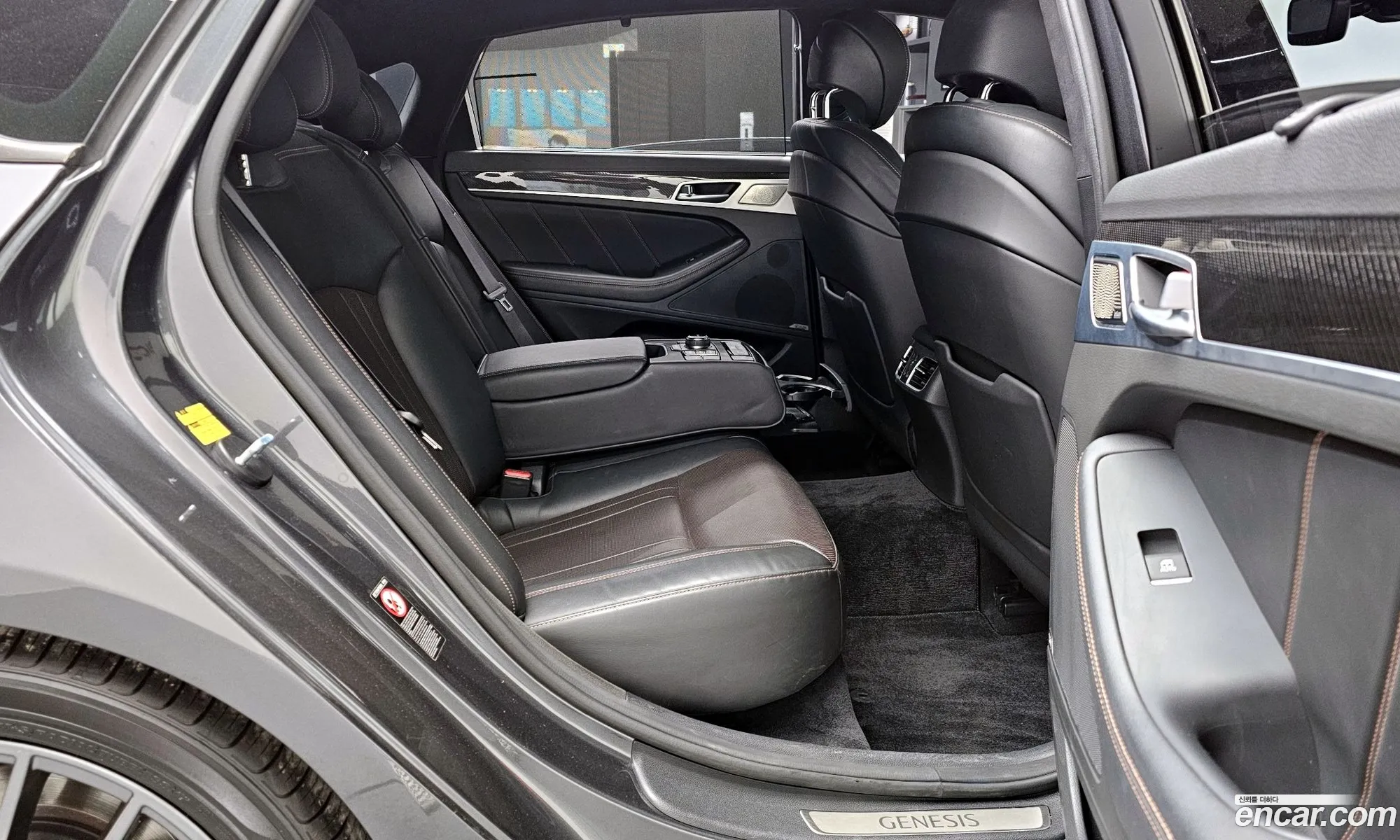 Genesis G80 2017 — 16