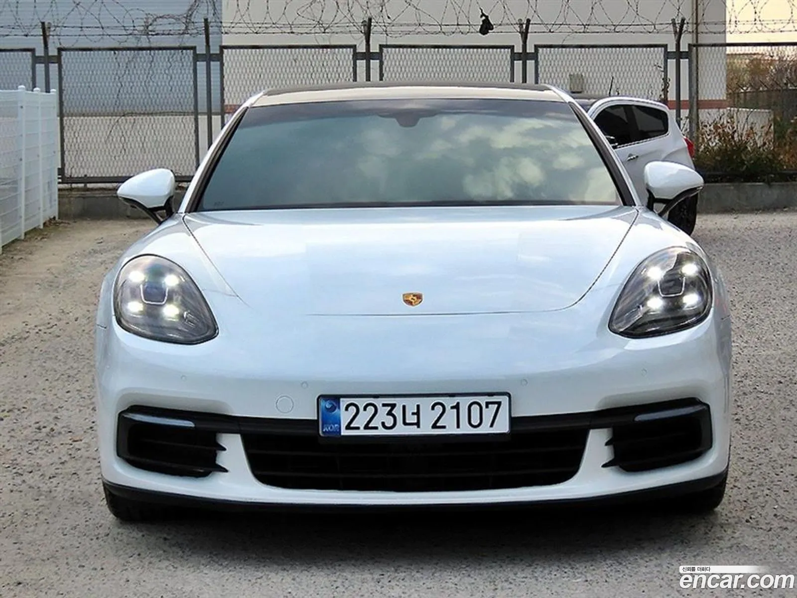 Porsche Panamera 2018 — 18